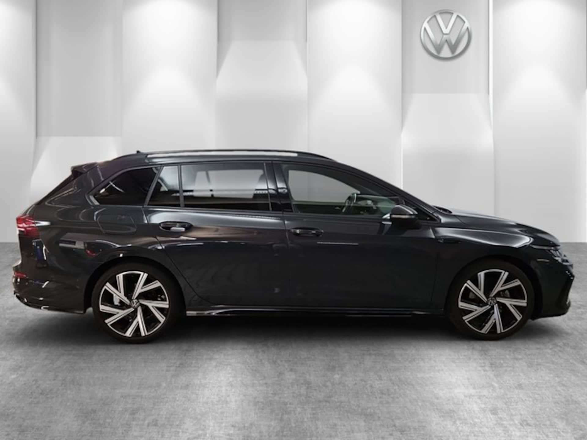 Volkswagen Golf Variant R-Line