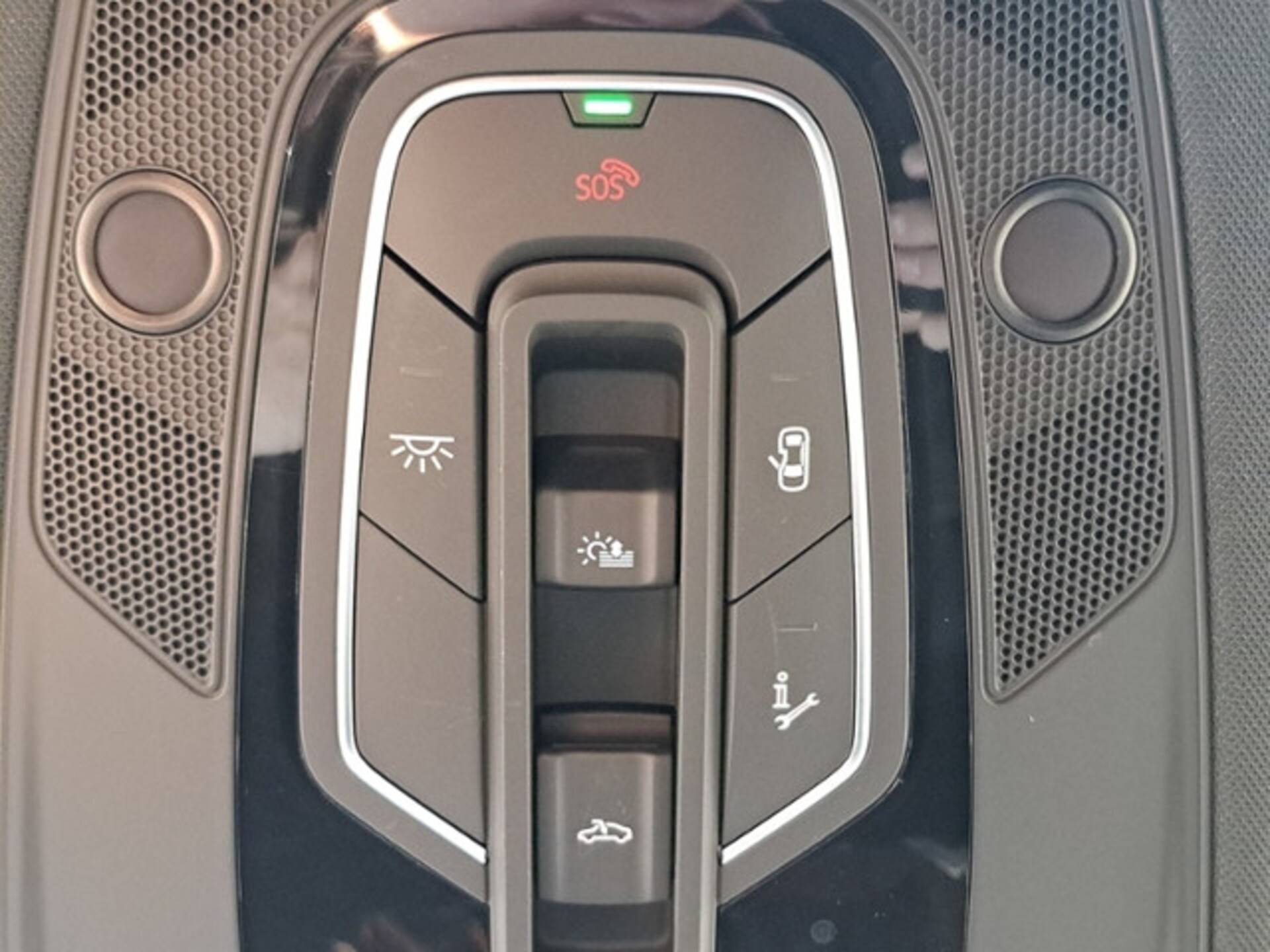 Audi Q8 e-tron S line