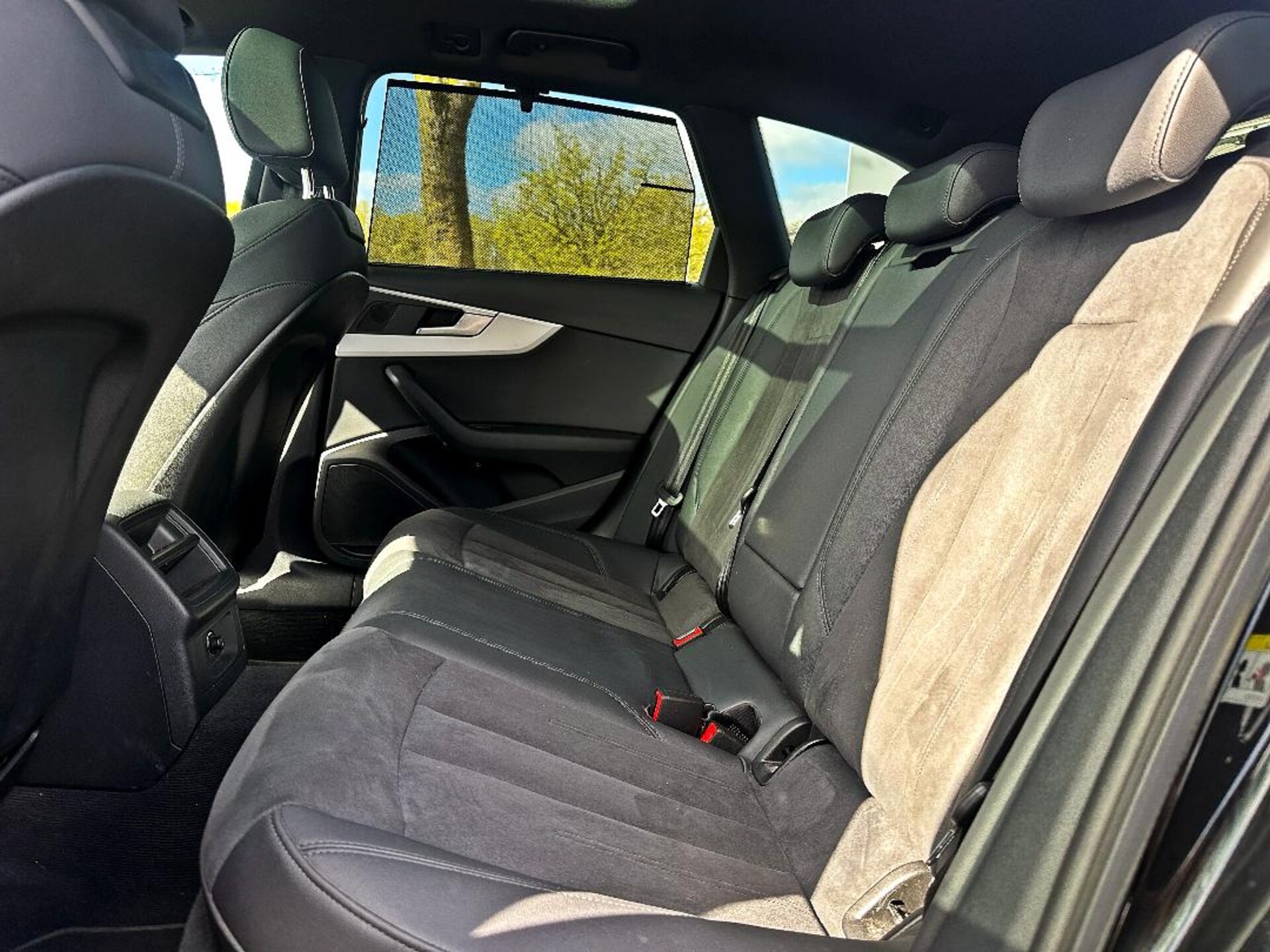 Audi A4 Avant S line