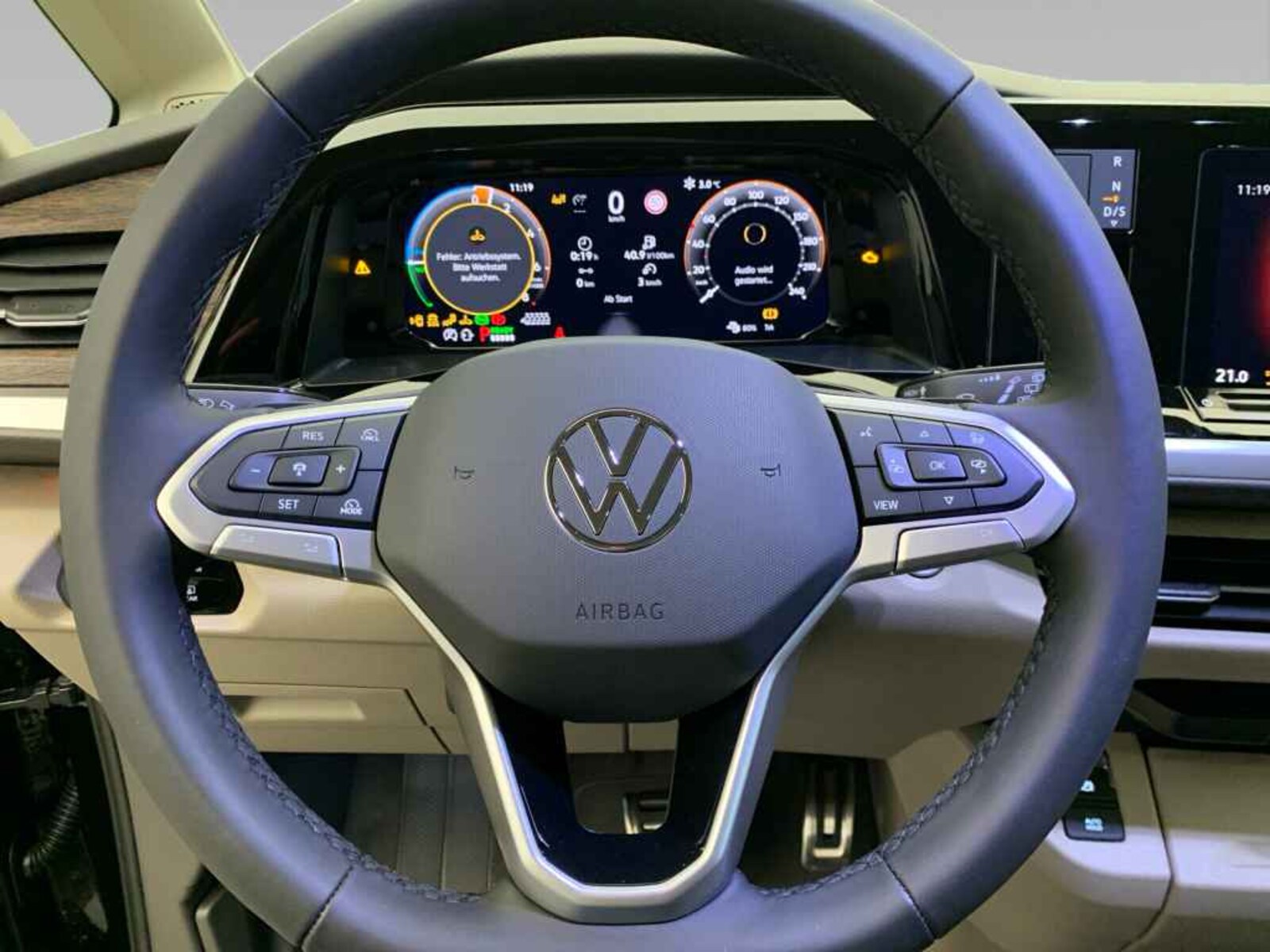 Volkswagen Multivan Langversion – Bild 12