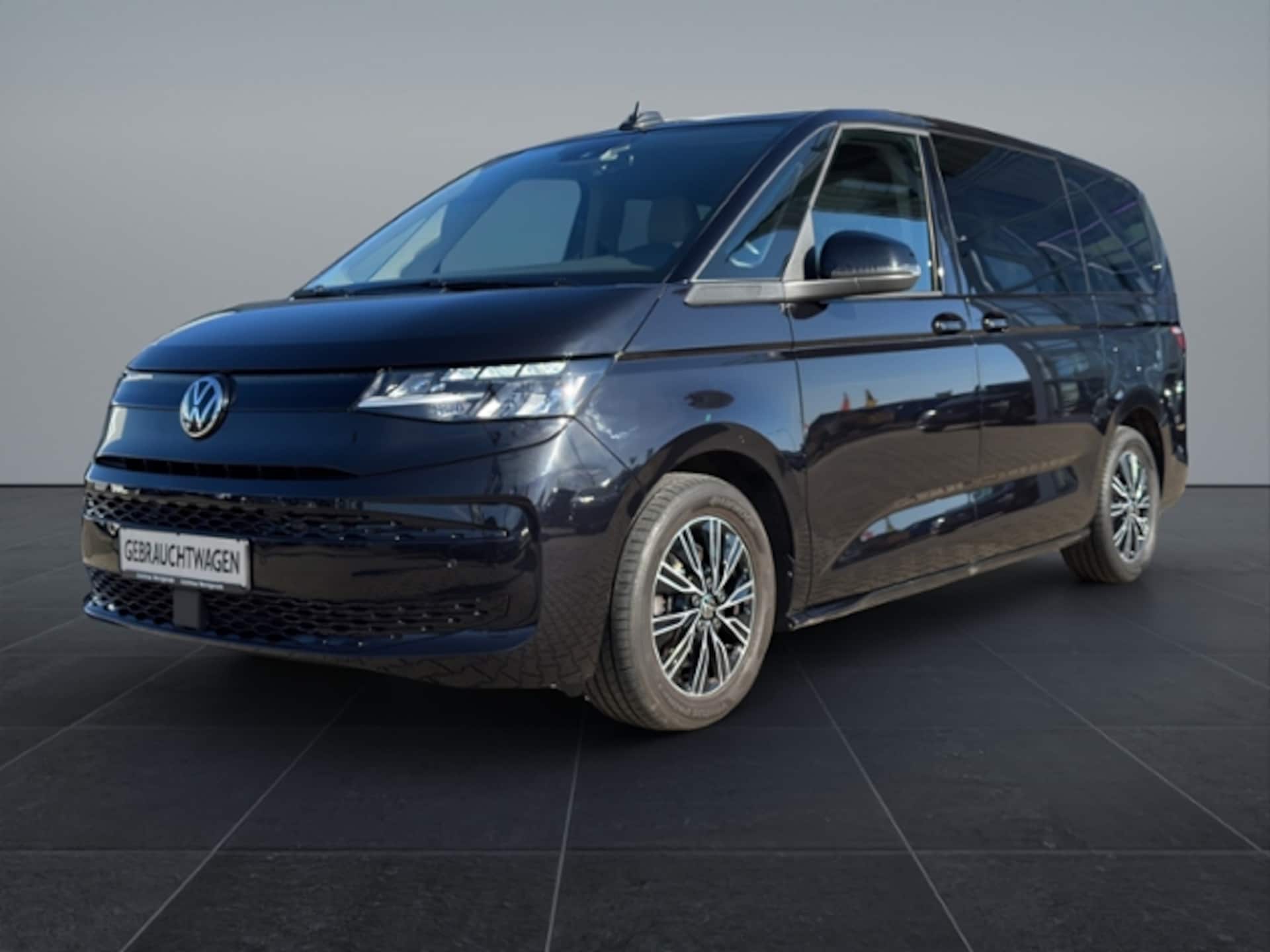 Volkswagen Multivan Langversion Basis-Modell