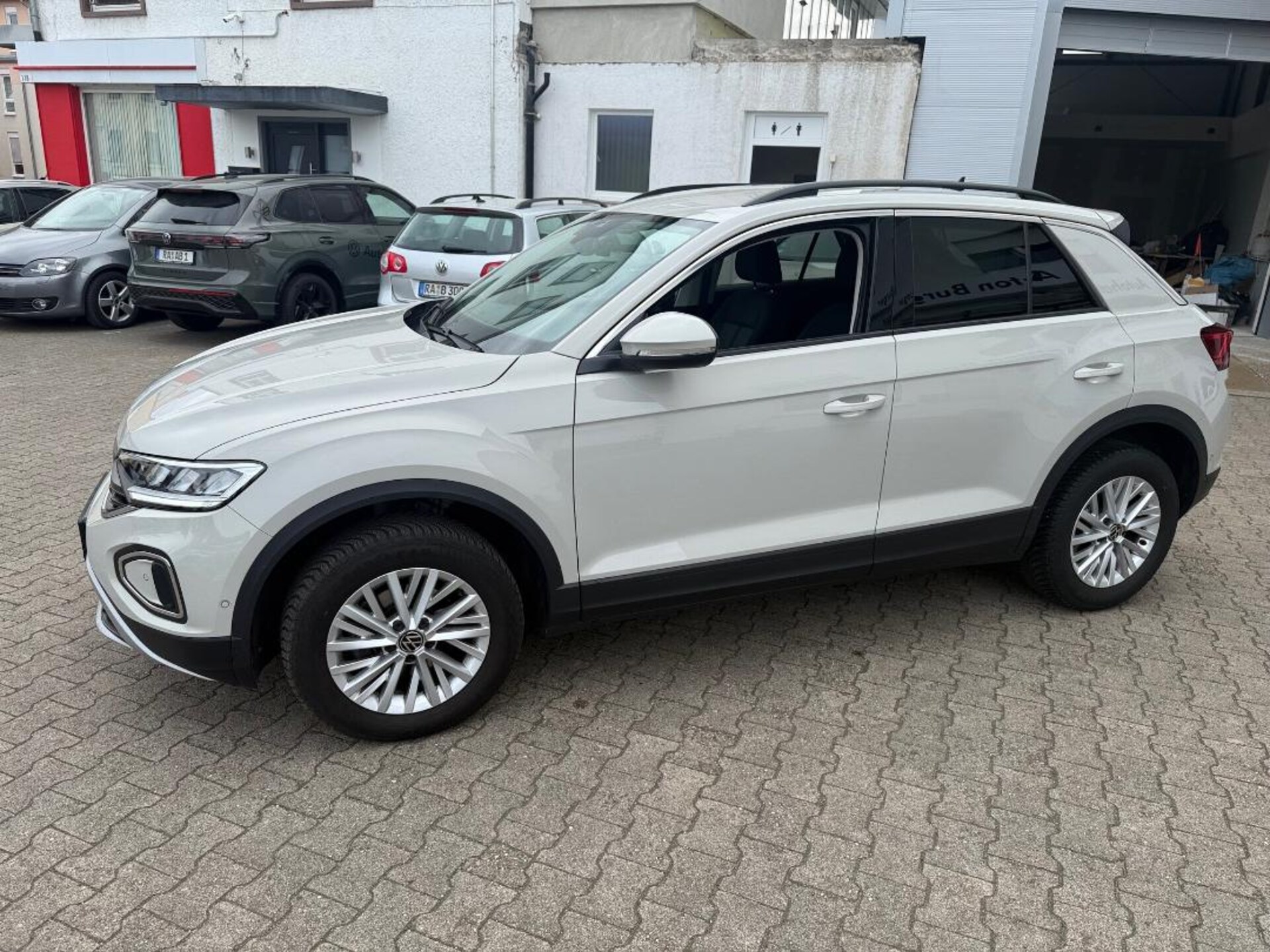 Volkswagen T-Roc Life