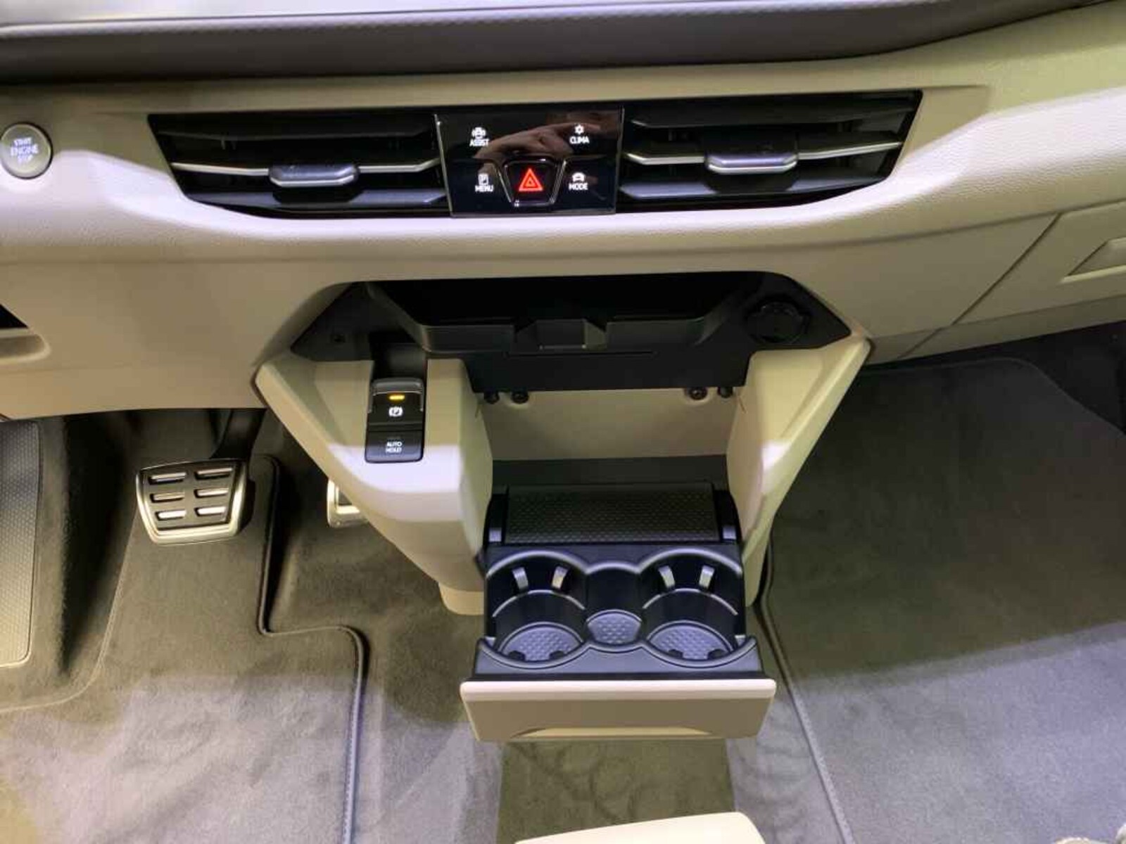Volkswagen Multivan Langversion – Bild 13