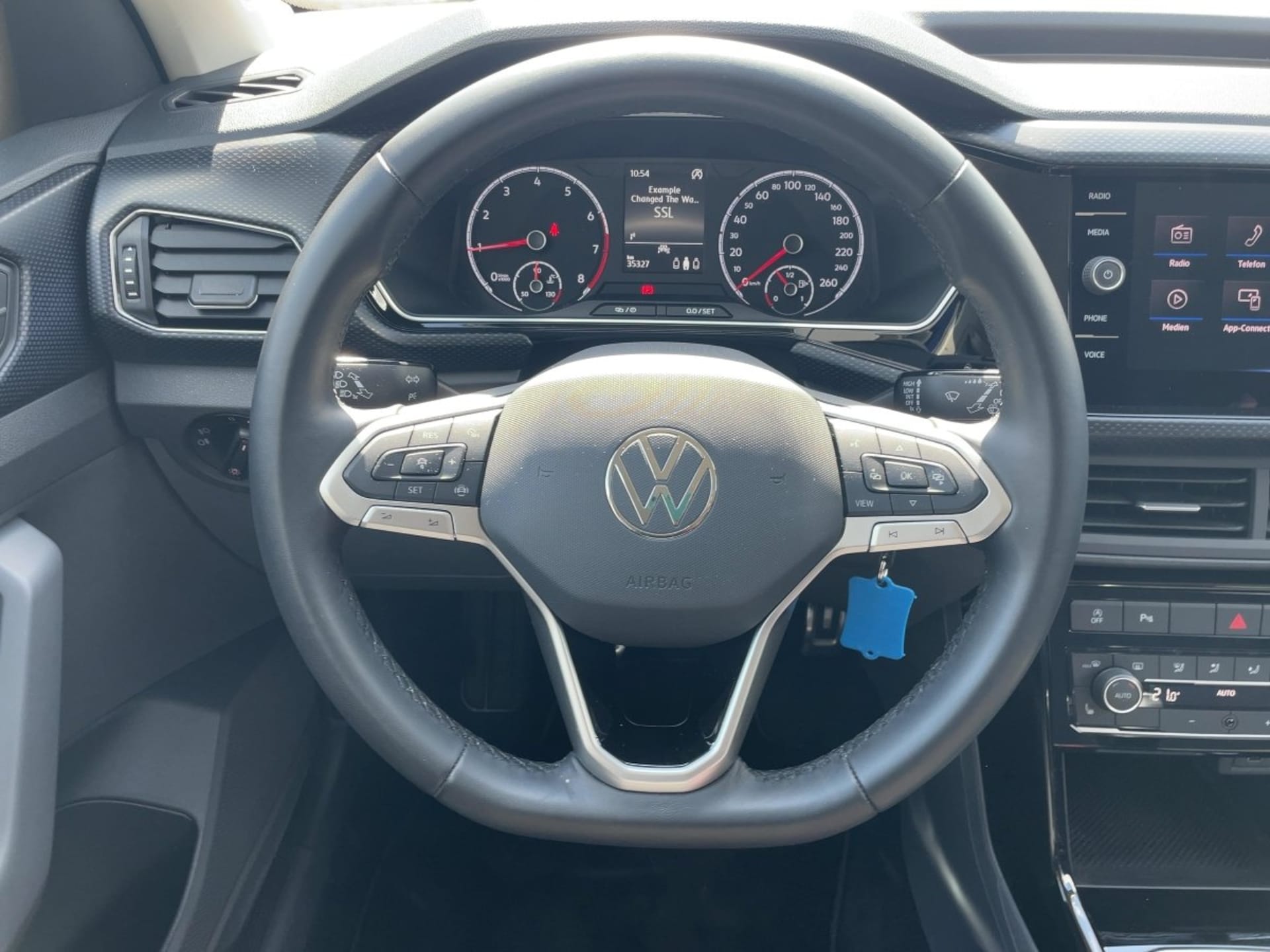 Volkswagen T-Cross United