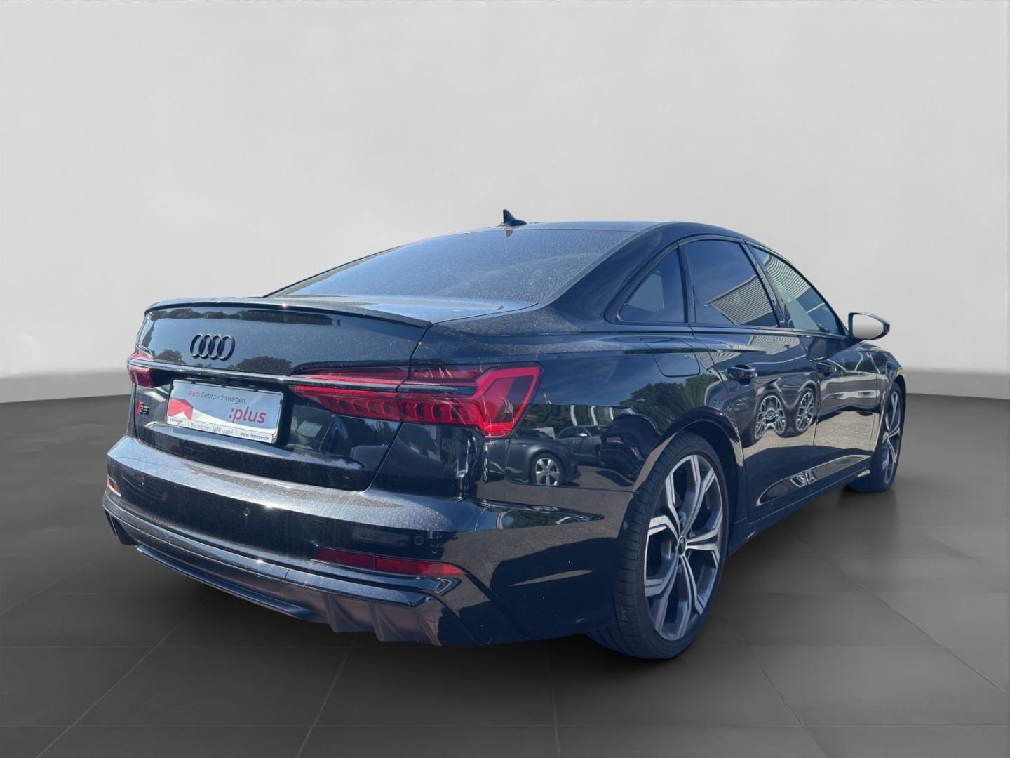 Bild über Audi S6 Limousine TDI quattro tiptronic - für weitere Informationen kontaktieren Sie den Audi Partner