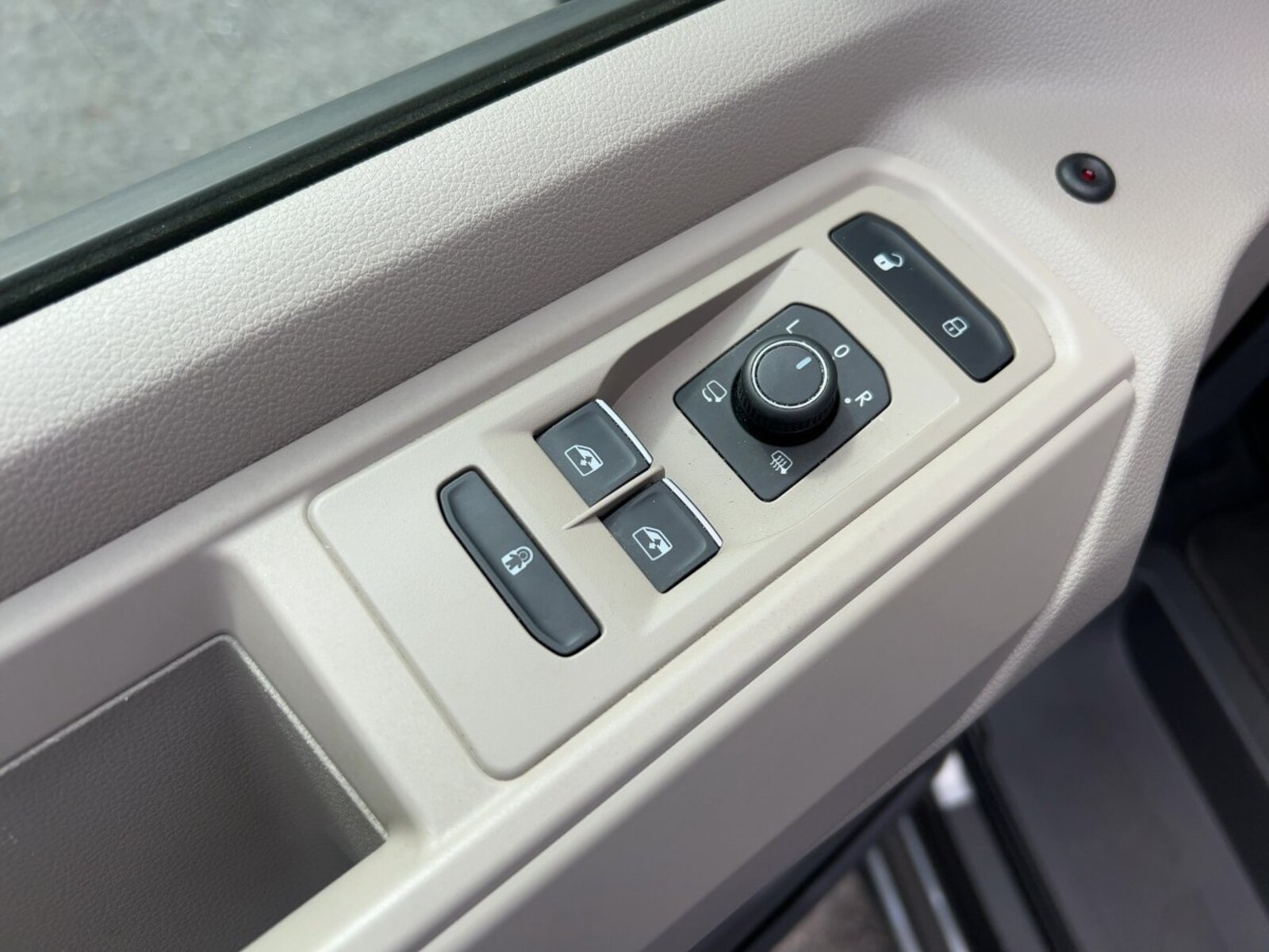 Volkswagen Multivan – Bild 16