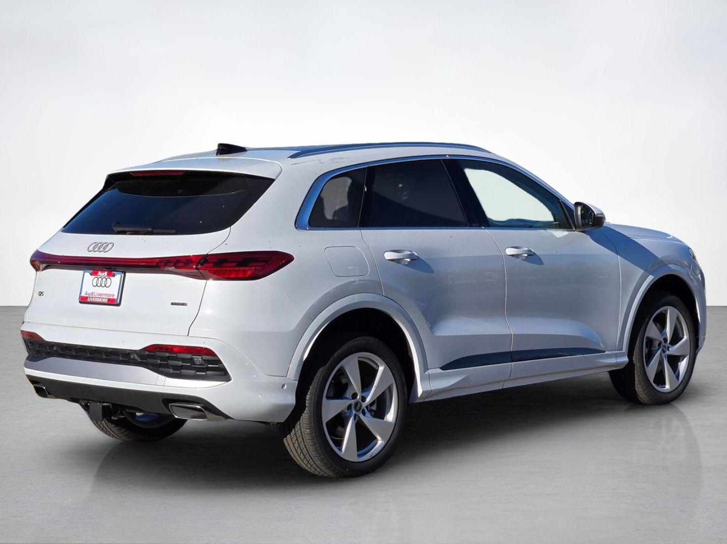 2025 Audi Q5 Premium Plus - Photo 6