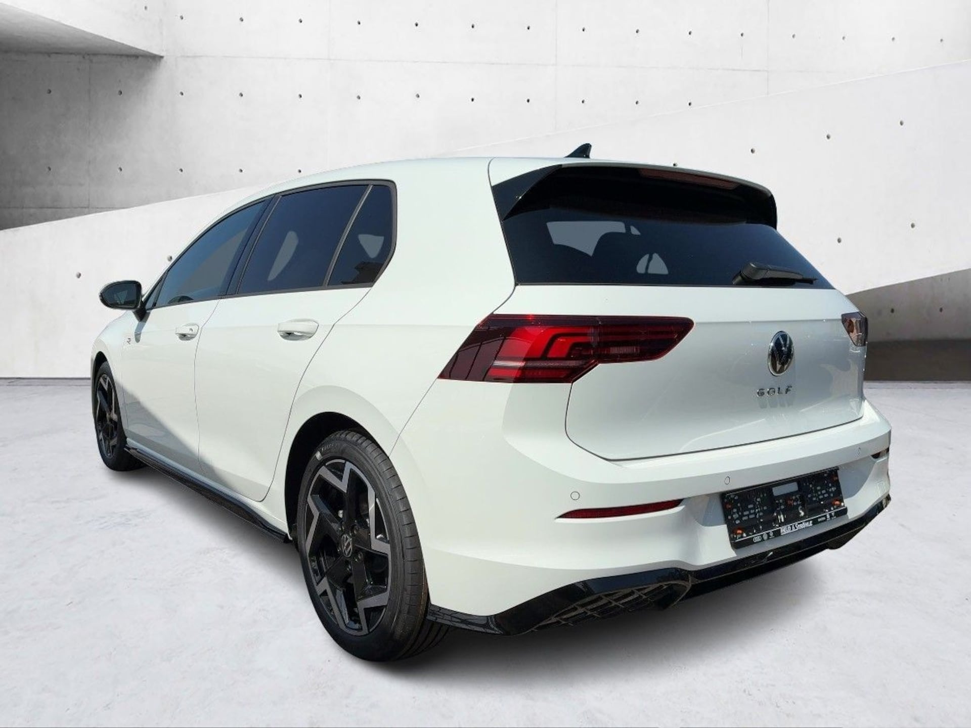 Volkswagen Golf R-Line