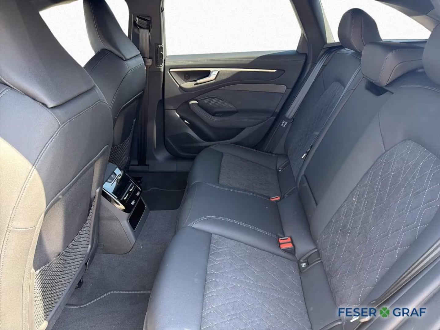 Bild über Audi A6 Avant edition one TDI quattro 150 kW S tronic - für weitere Informationen kontaktieren Sie den Audi Partner