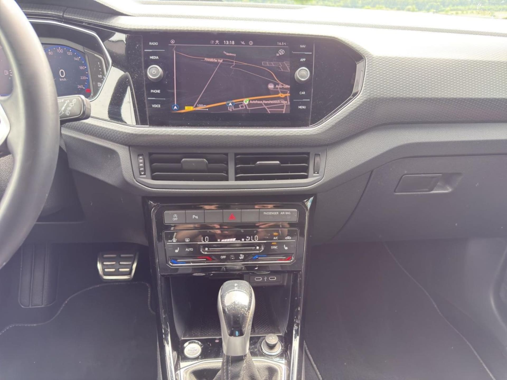 Volkswagen T-Cross Style