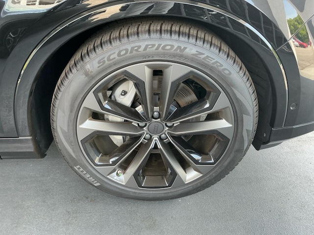 2026 Audi Q7 Premium Plus - Photo 27