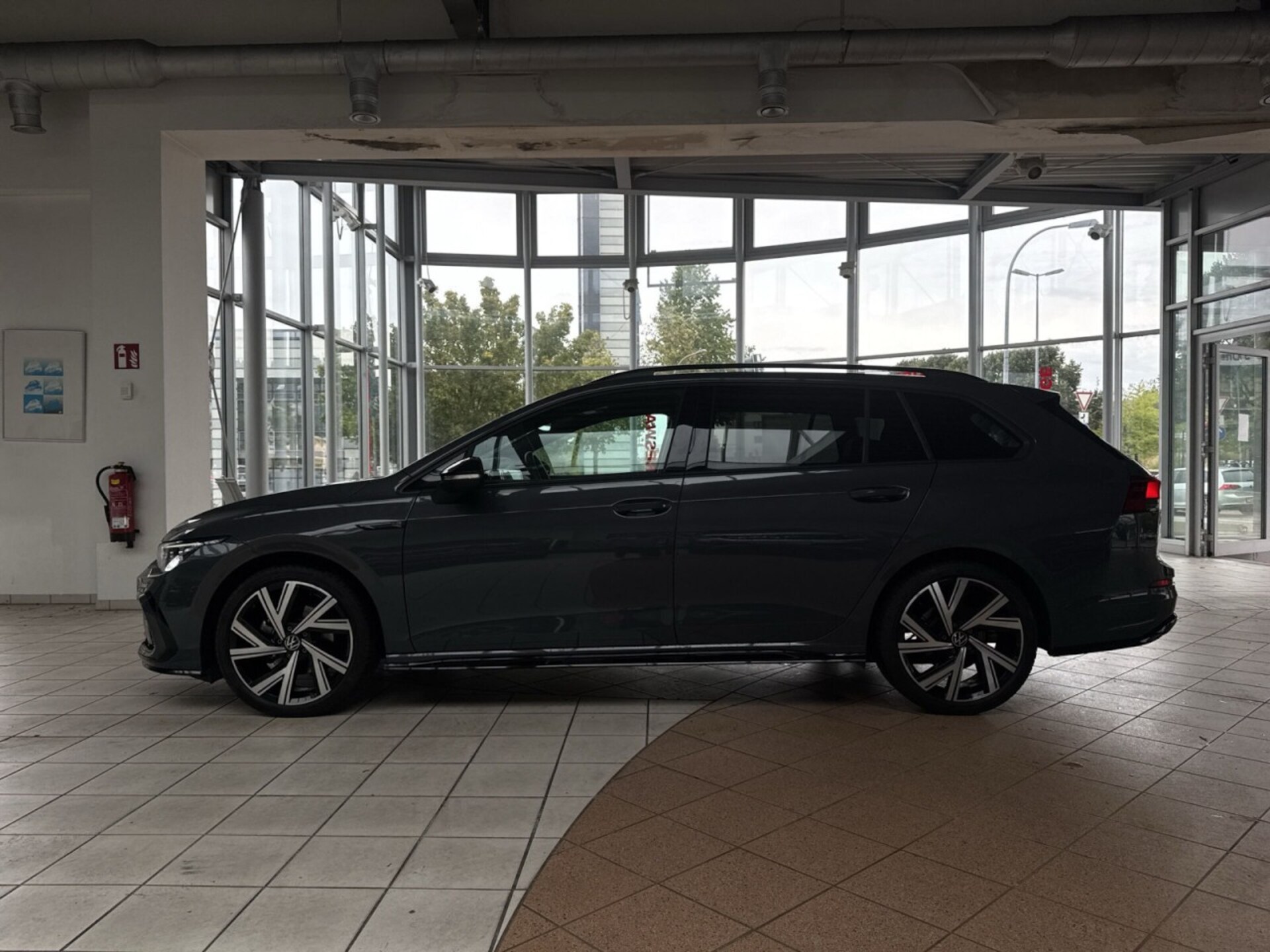 Volkswagen Golf Variant R-Line