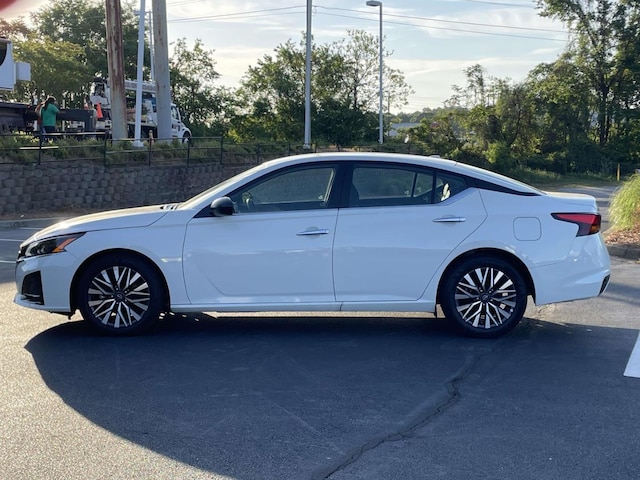 2025 Nissan Altima