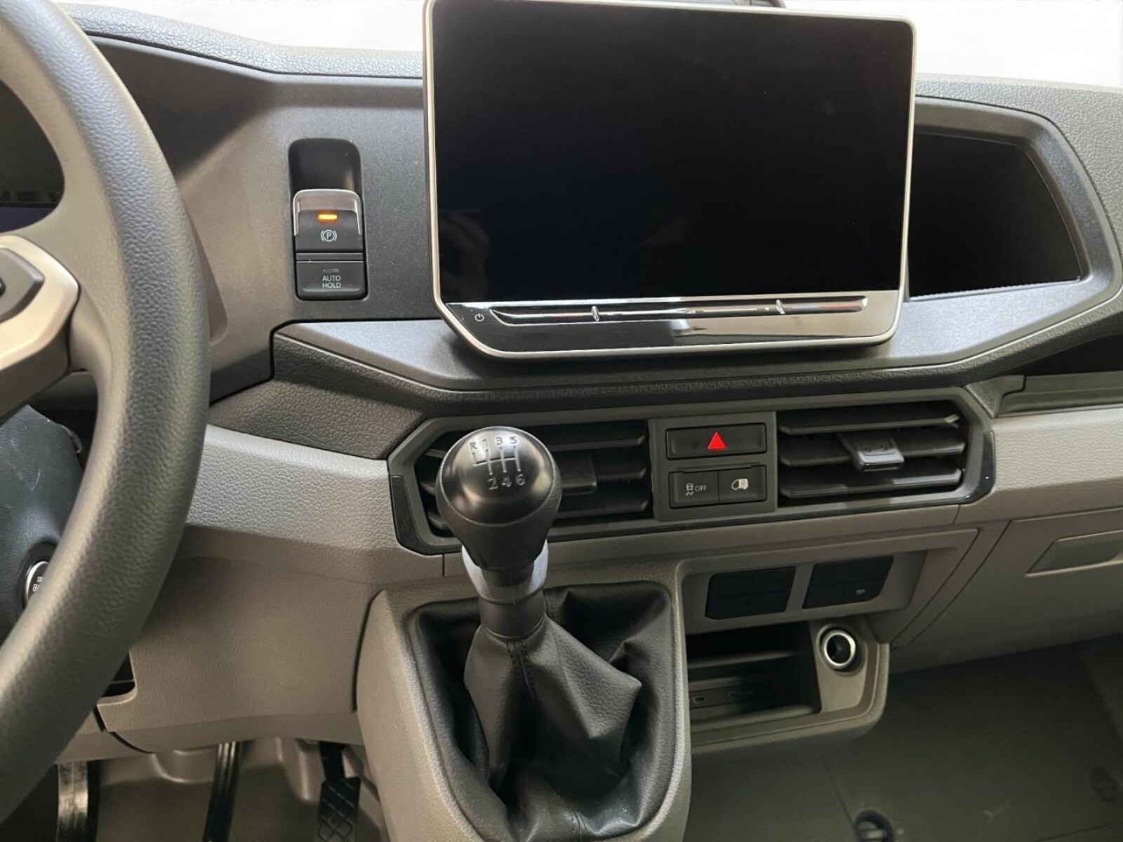 Volkswagen Crafter Kasten langer Radstand – Bild 12