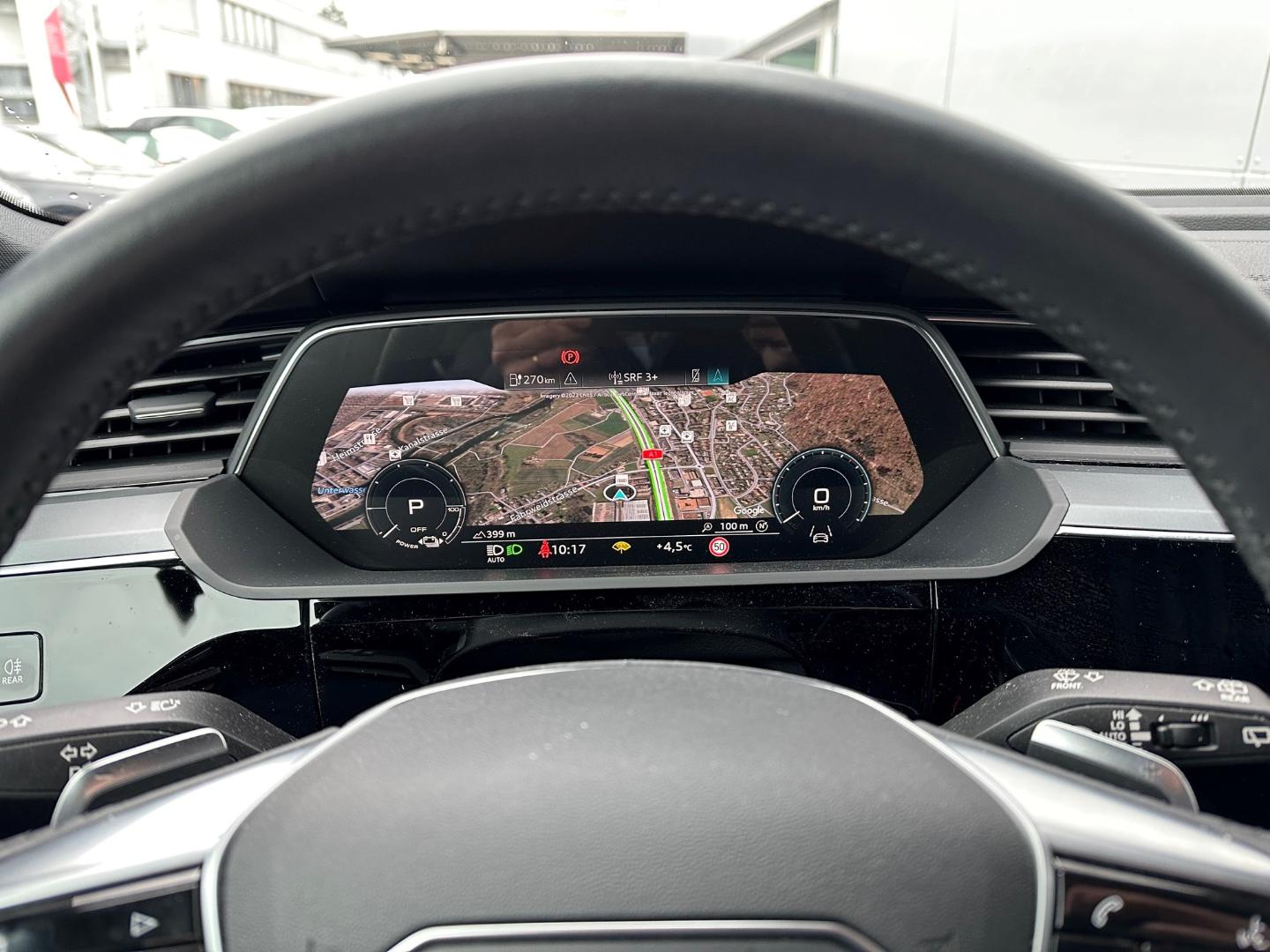 Image about Audi e-tron Attraction advanced 50 quattro 230,00 kW