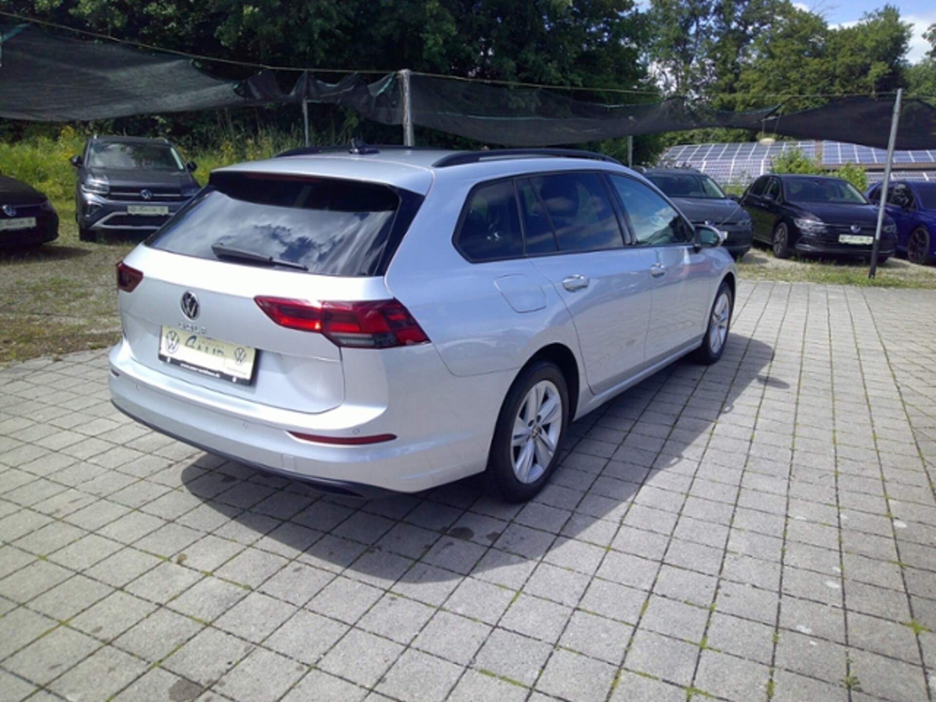 Volkswagen Golf Variant Life