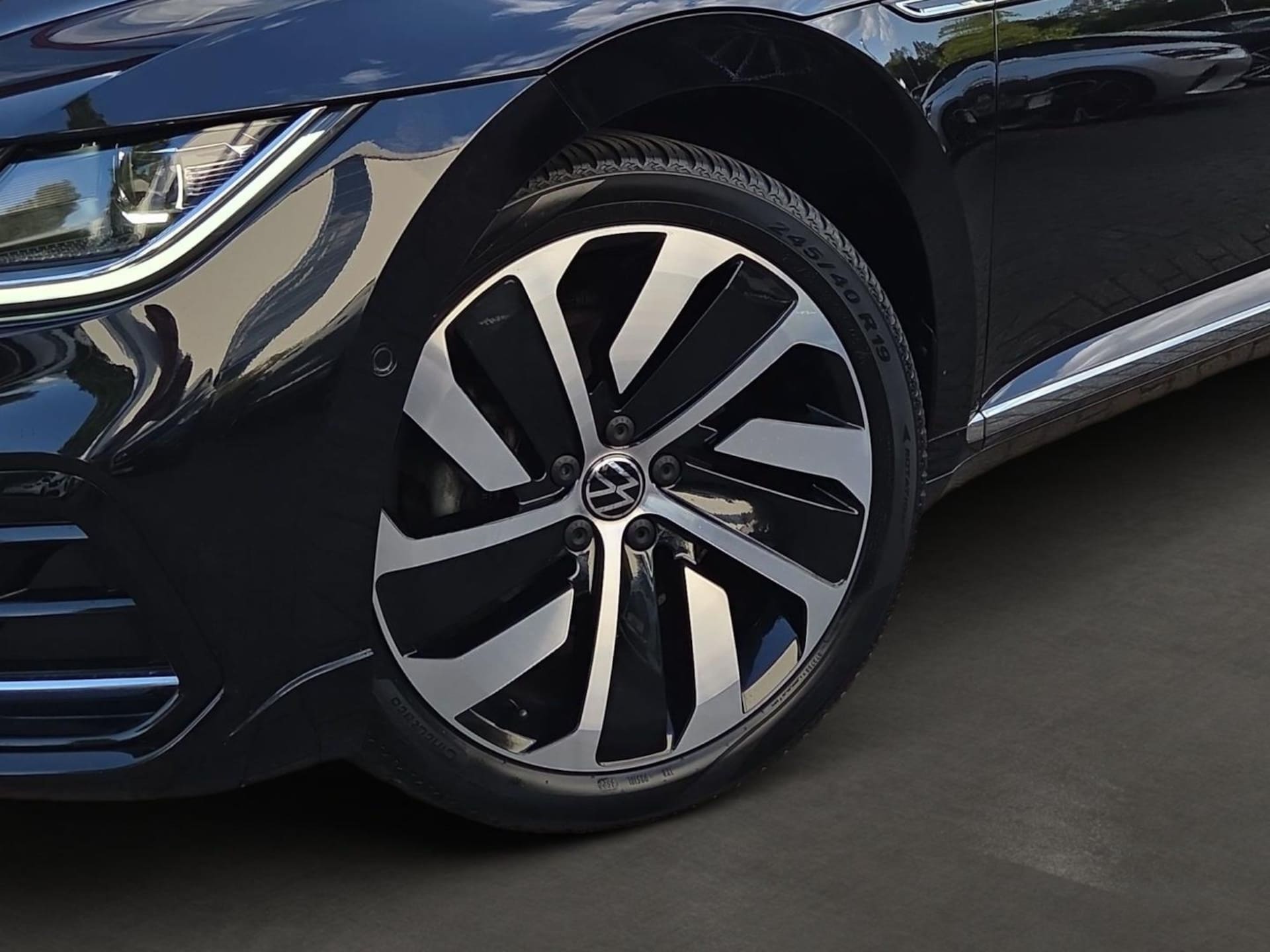 Volkswagen Arteon R-Line