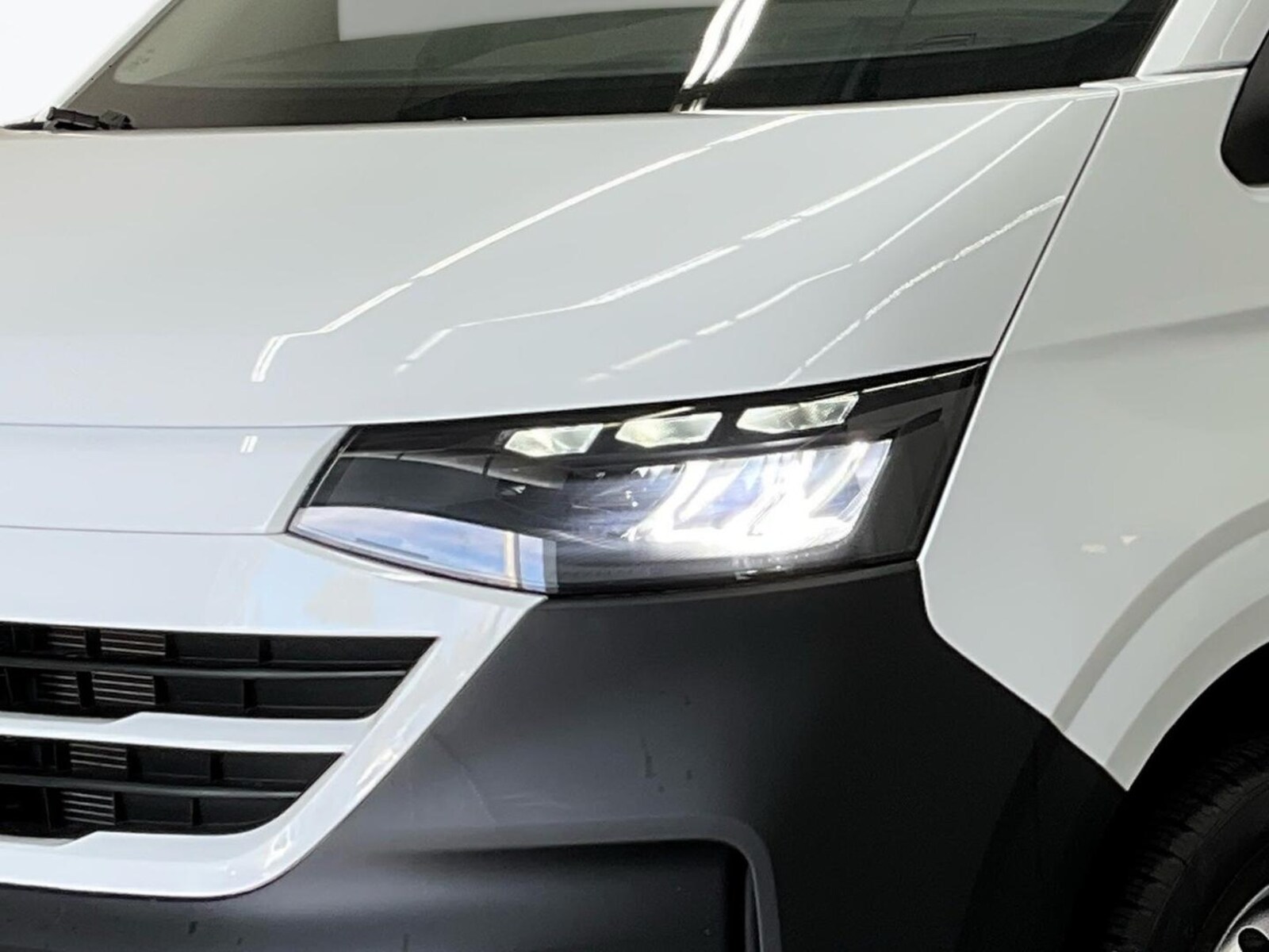 Volkswagen Transporter Kasten langer Radstand – Bild 6