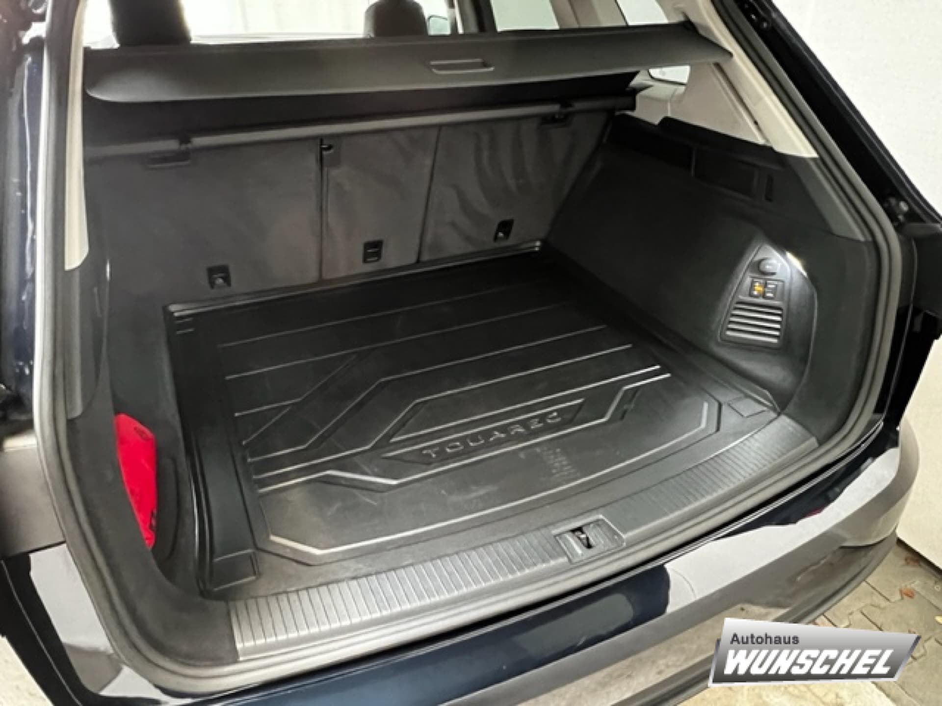 Volkswagen Touareg Basis-Modell