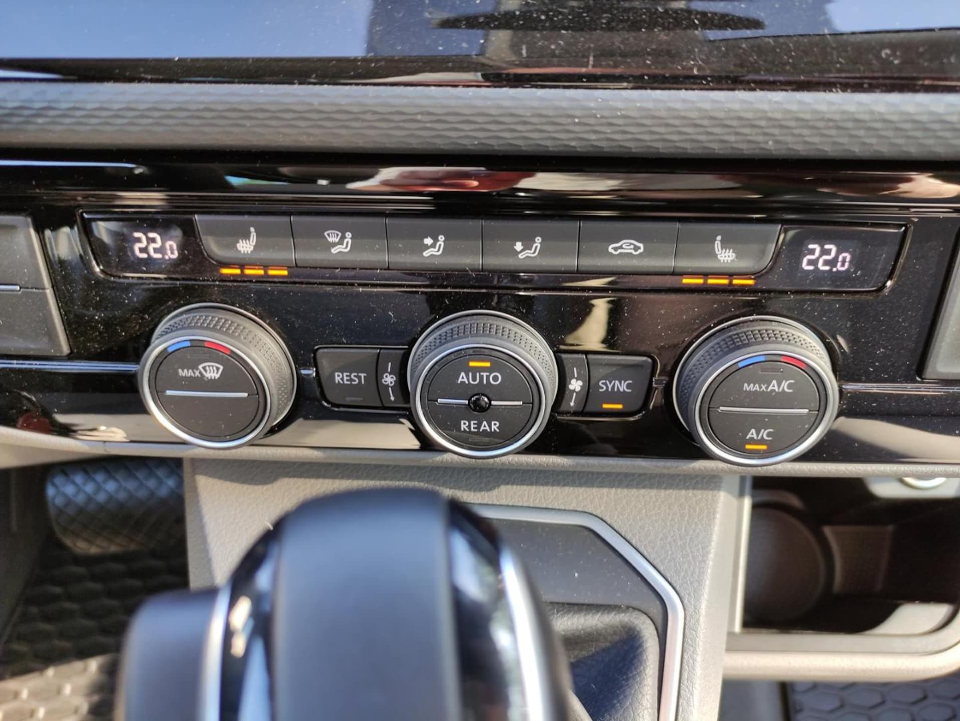 Volkswagen T6.1 California Ocean