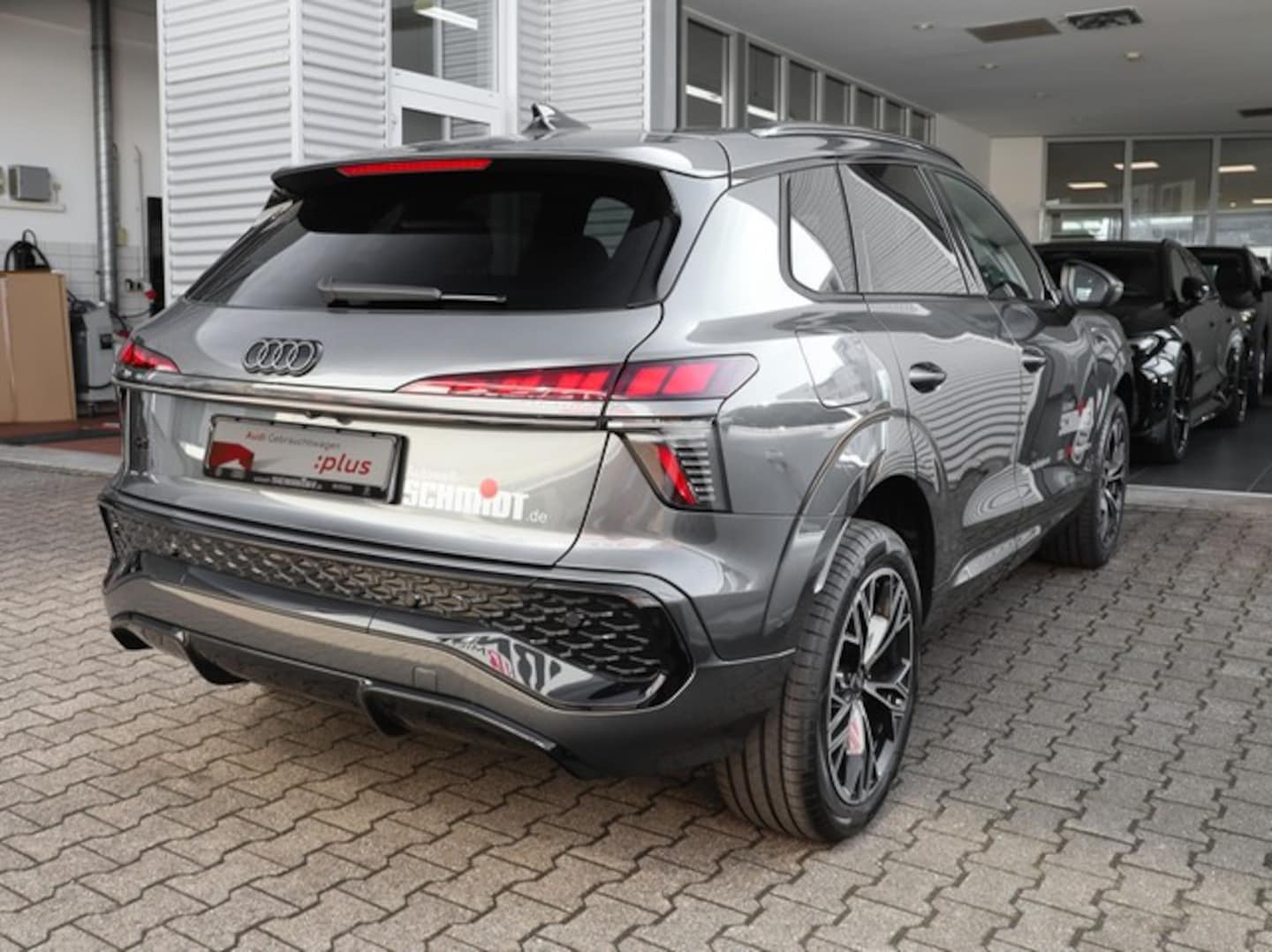 Bild über Audi Q3 SUV e-hybrid e-hybrid 200 kW S tronic - für weitere Informationen kontaktieren Sie den Audi Partner