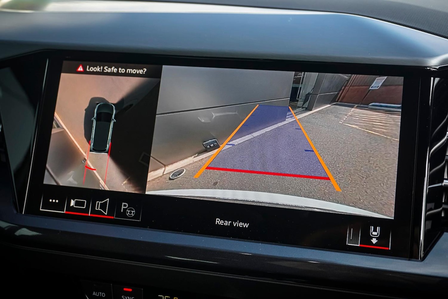 Image about Audi Q4 e-tron e-tron
