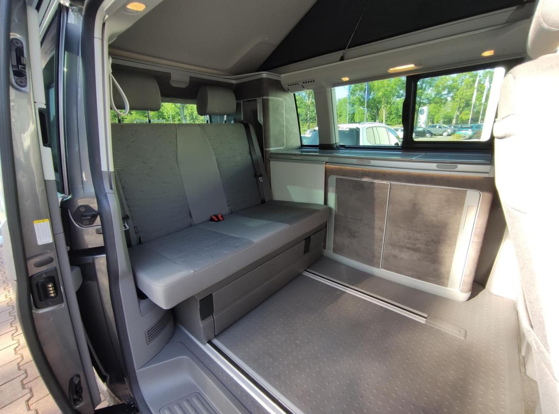 Volkswagen T6.1 California Ocean