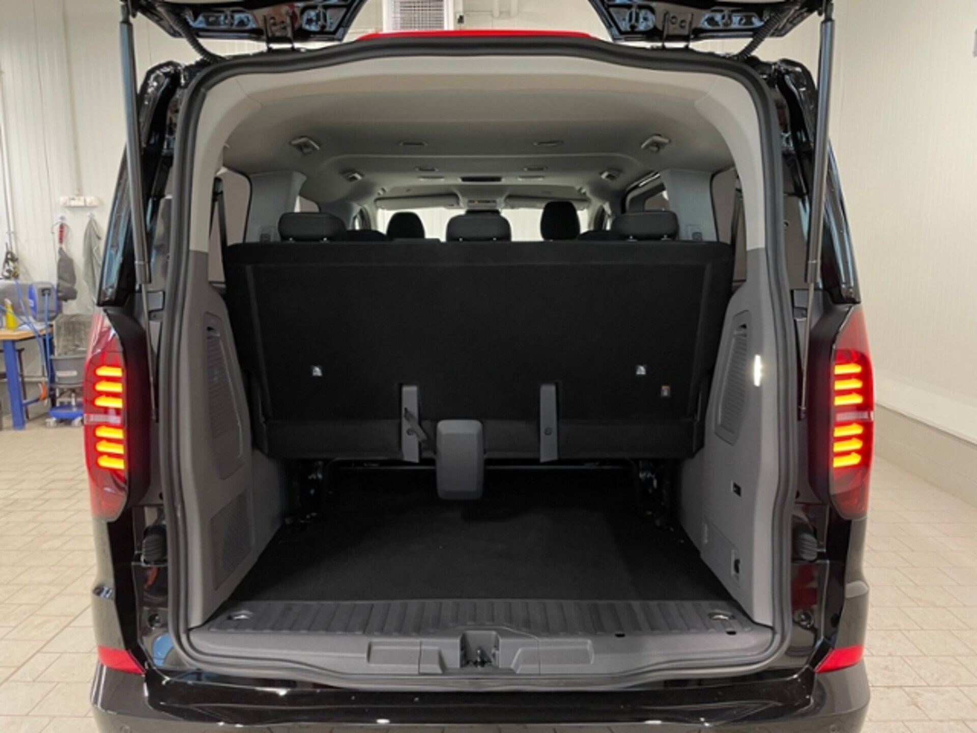 Volkswagen Caravelle Life