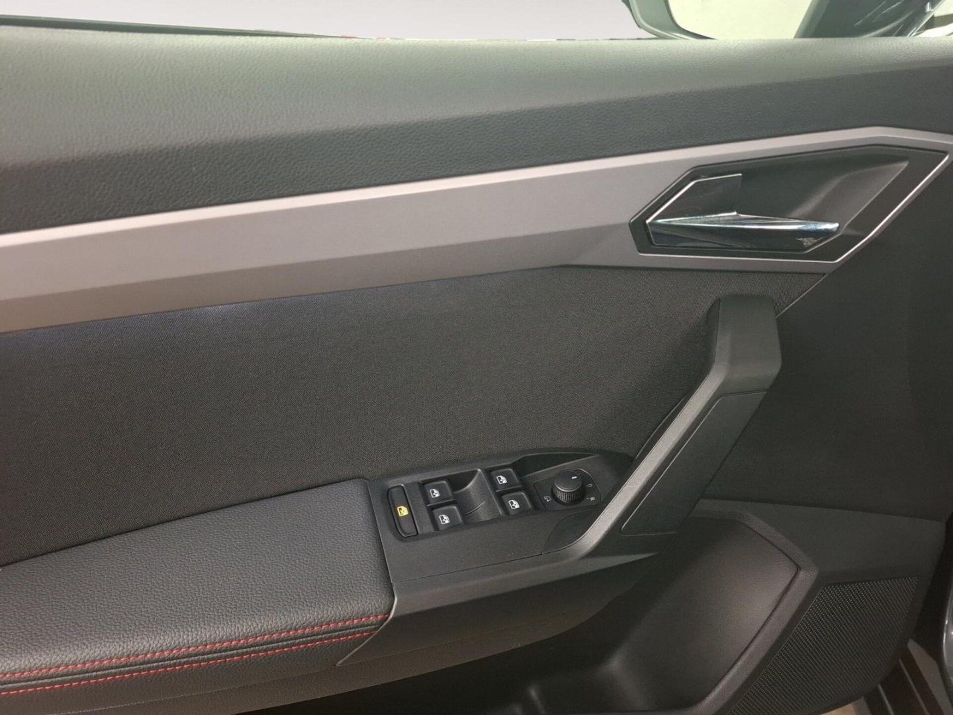 SEAT Arona FR