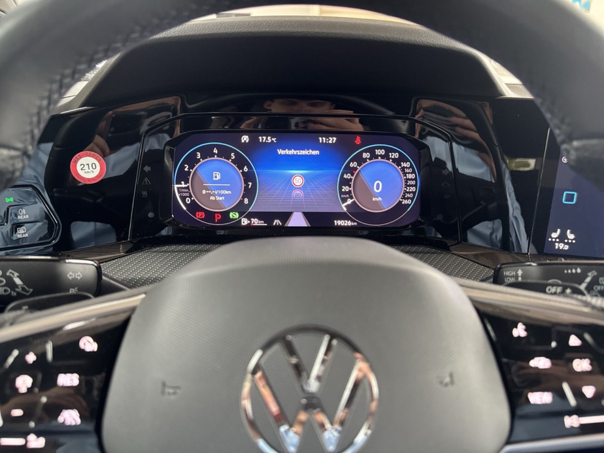 Volkswagen Golf Variant R-Line