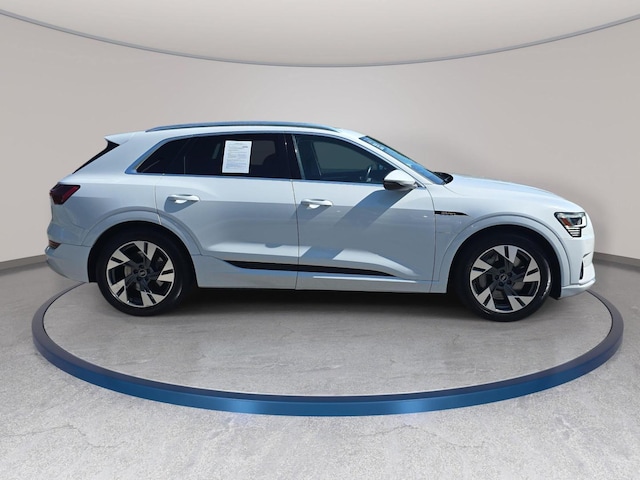 2021 Audi e-tron