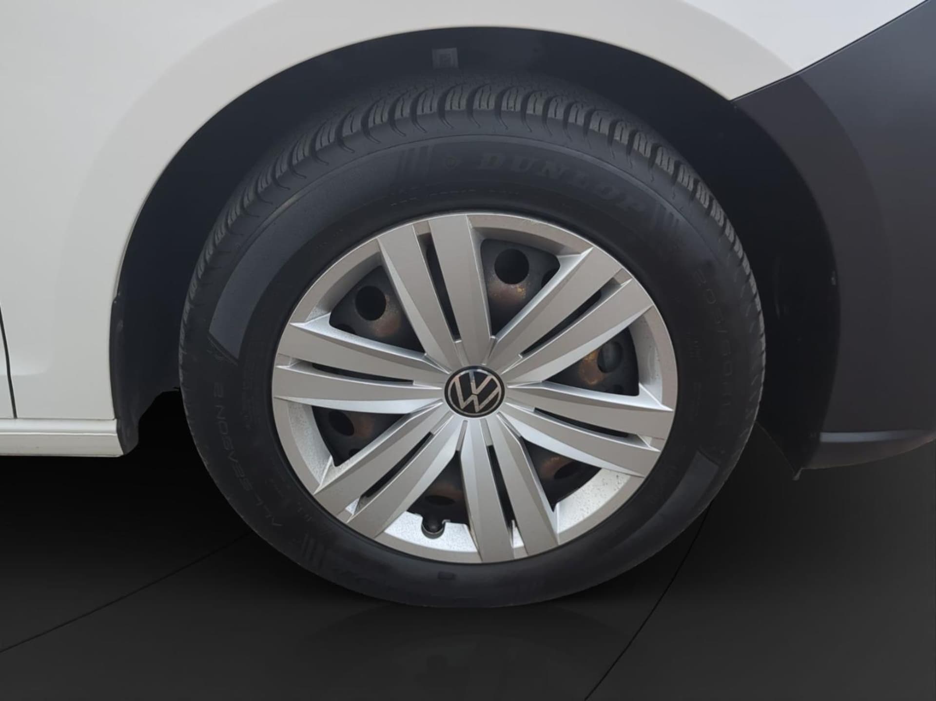 Volkswagen Caddy Basis-Modell