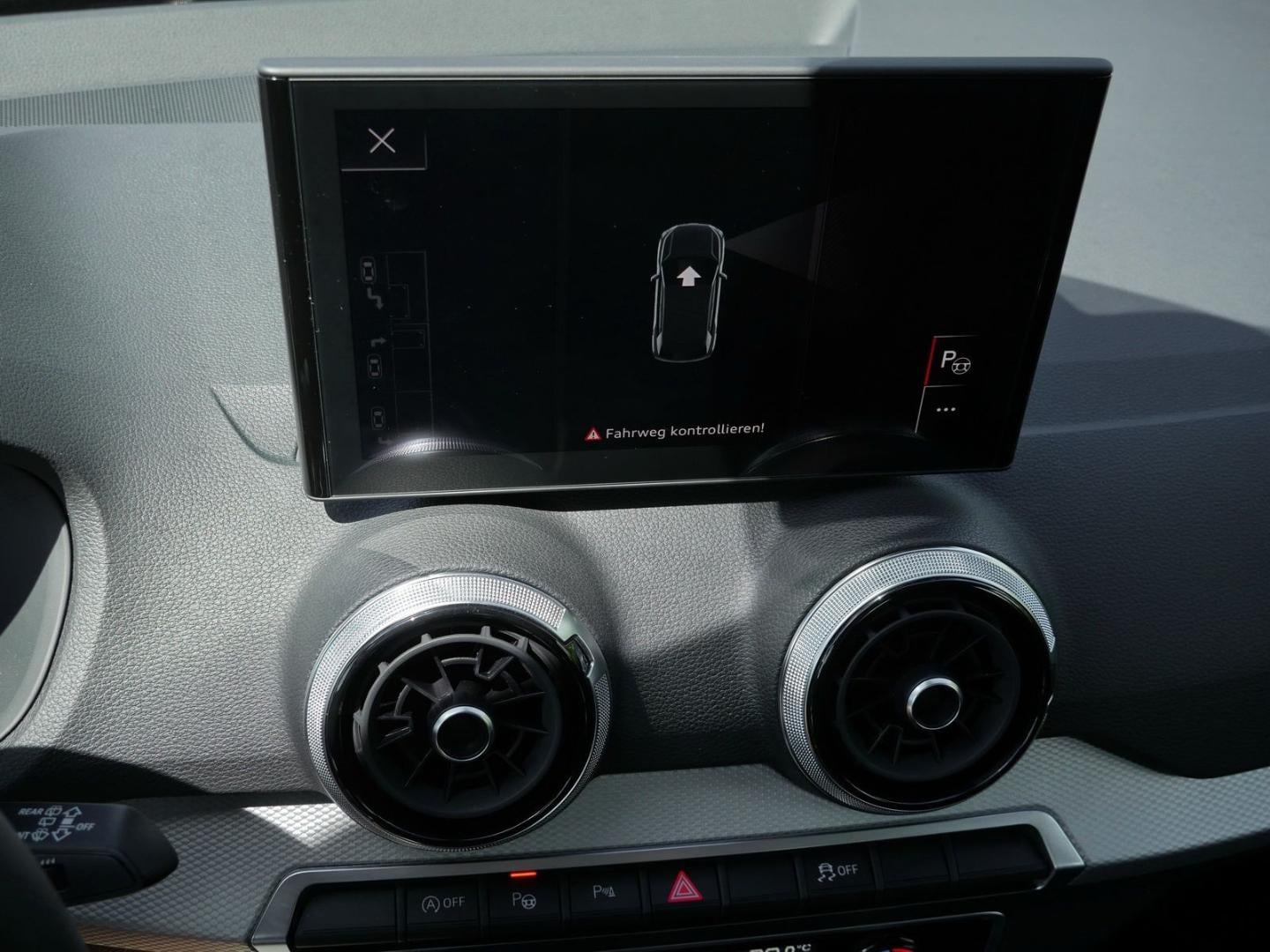 Bild über Audi Q2 S line 35 TFSI S tronic - für weitere Informationen kontaktieren Sie den Audi Partner