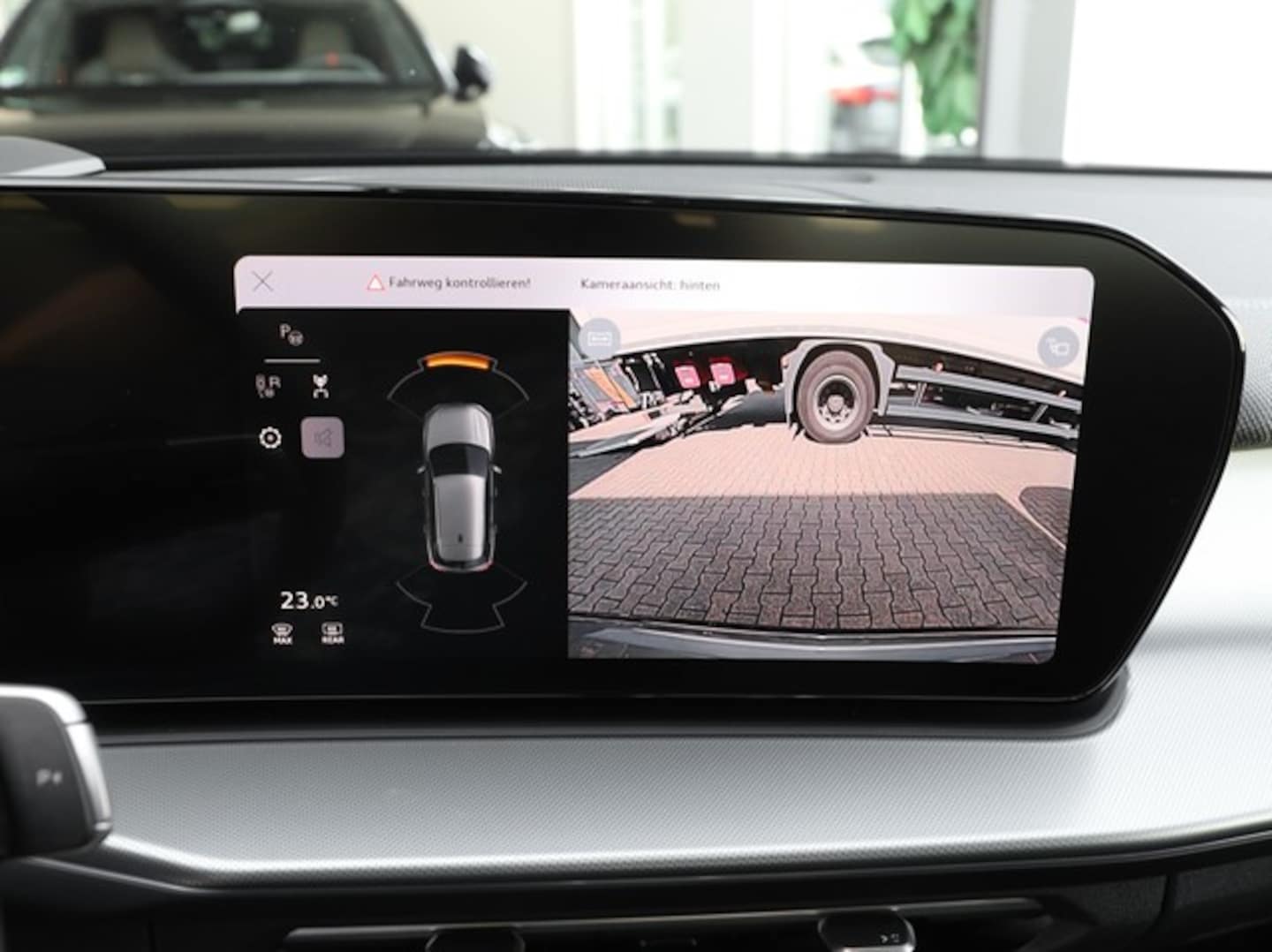 Bild über Audi Q3 SUV e-hybrid e-hybrid 200 kW S tronic - für weitere Informationen kontaktieren Sie den Audi Partner