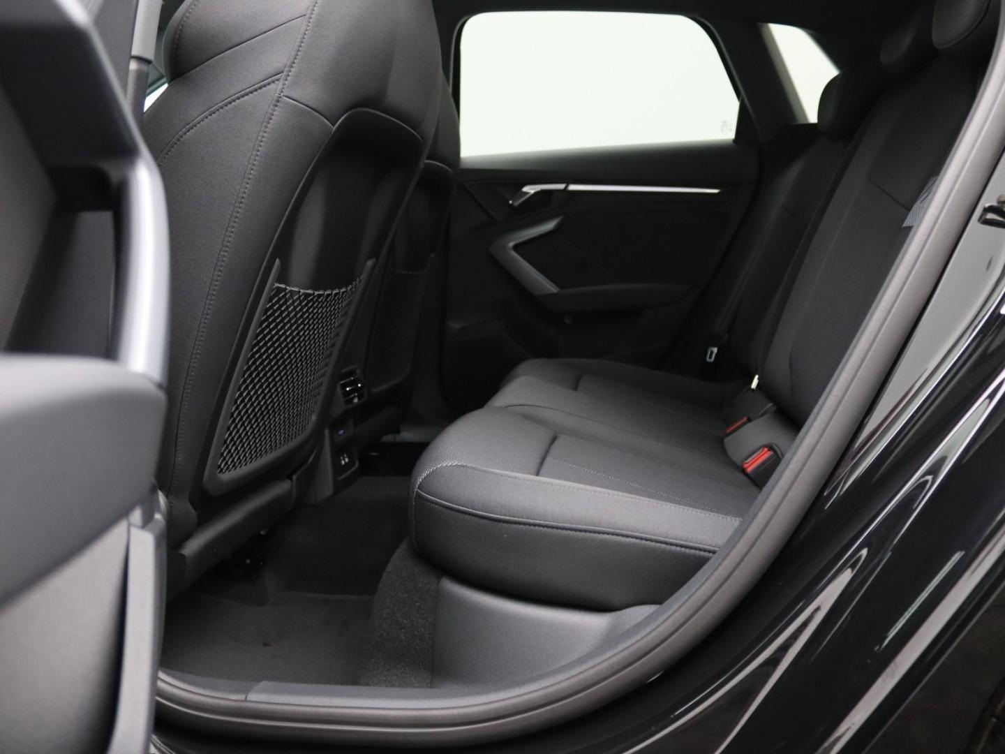 Bild über Audi A3 Sportback S line 35 TDI S tronic - für weitere Informationen kontaktieren Sie den Audi Partner