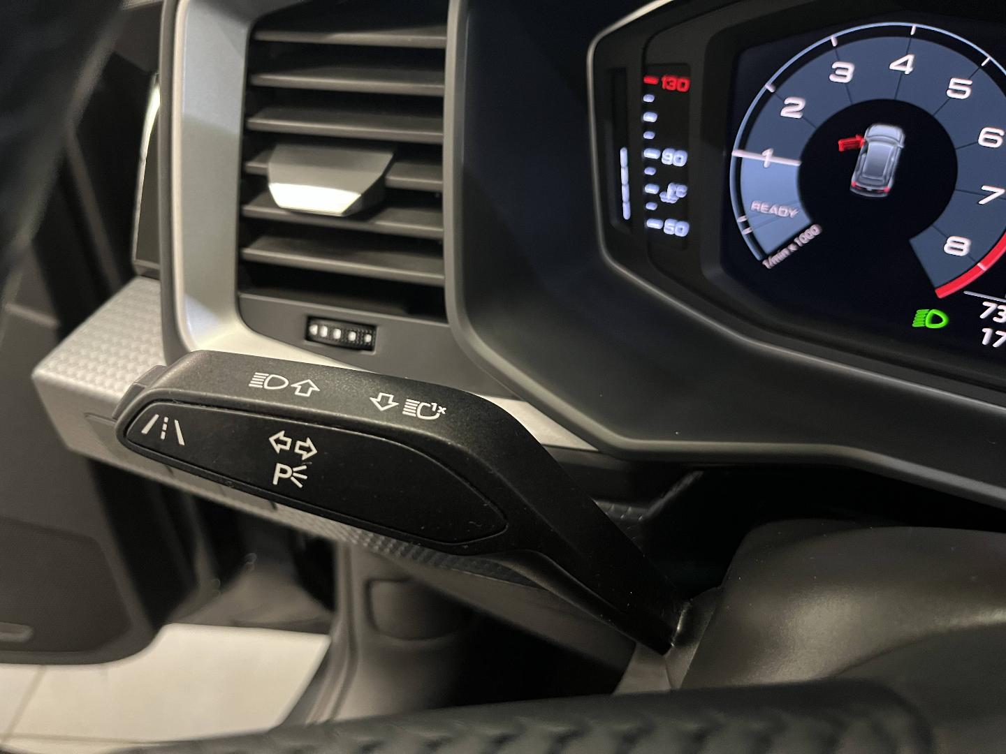 Image about Audi A1 Sportback Design 30 TFSI 85 kW (116 ch) 6 vitesses