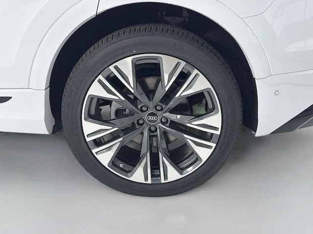 2026 Audi Q8 Premium Plus - Photo 33