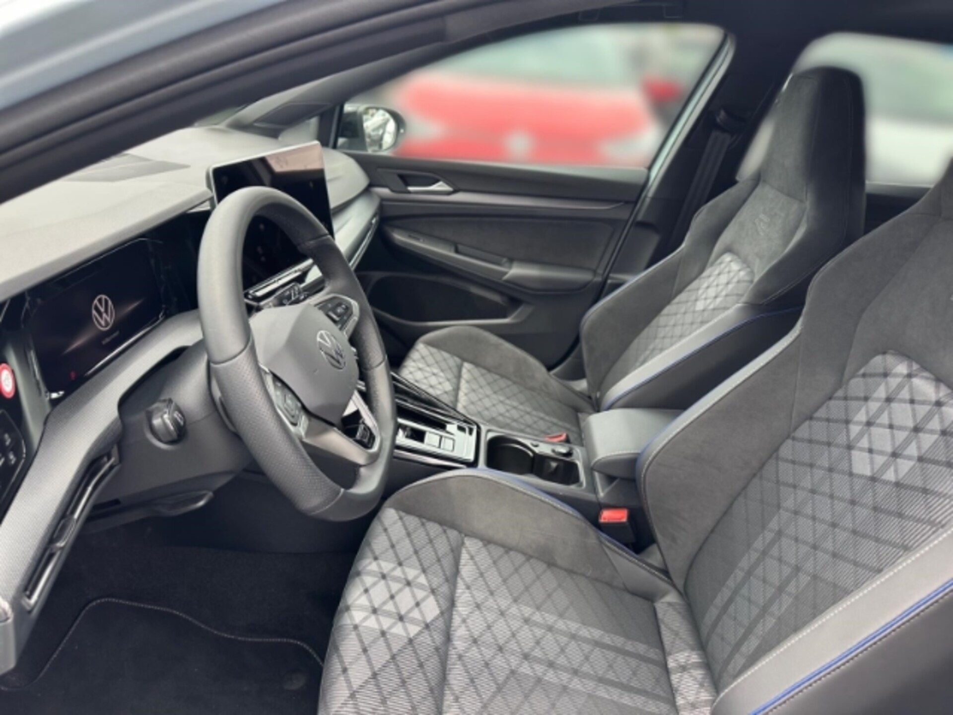 Volkswagen Golf R-Line