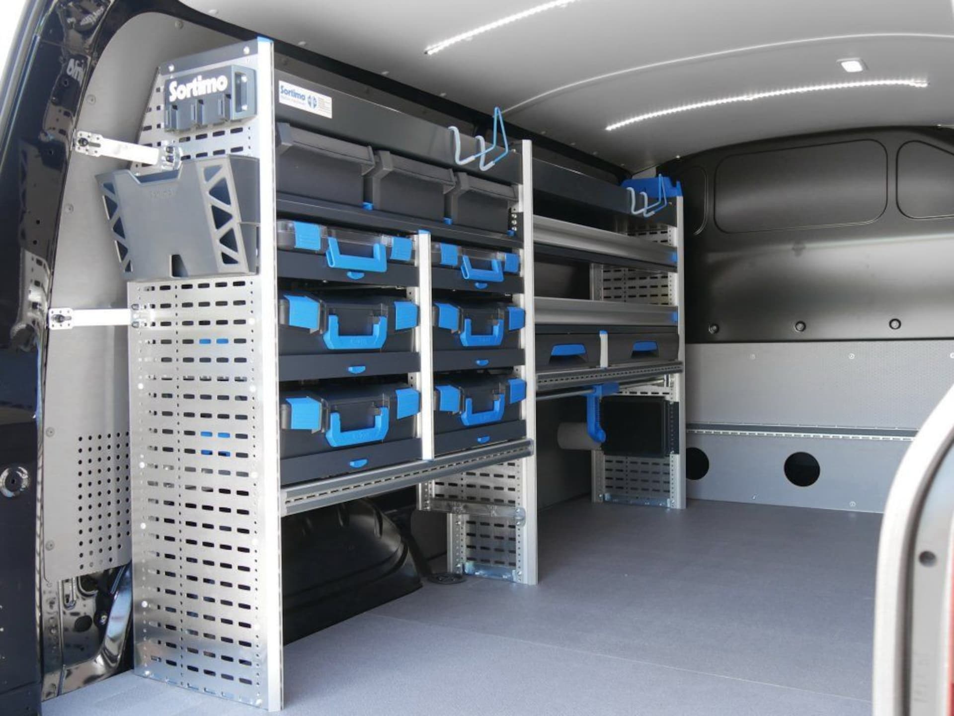 Volkswagen T6.1 Transporter Kasten langer Radstand
