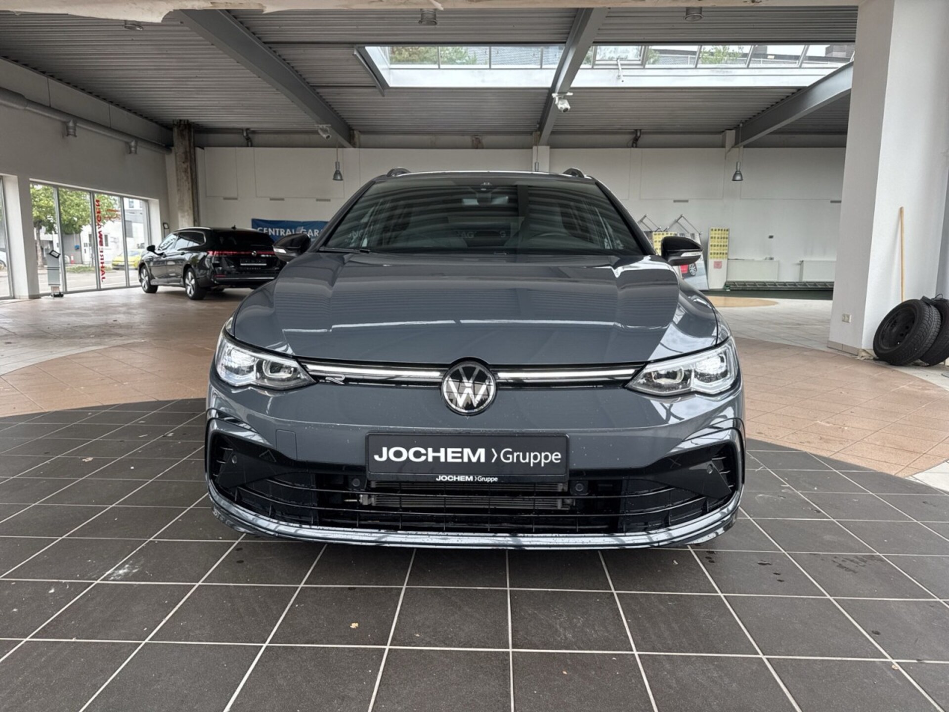 Volkswagen Golf Variant R-Line