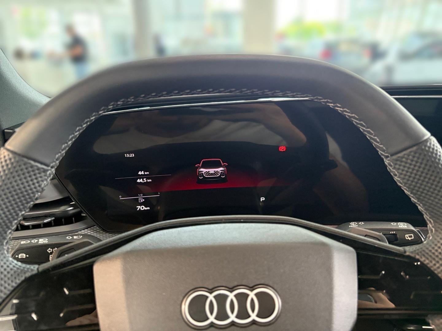 Bild über Audi Q5 Sportback TDI quattro 150 kW S tronic - für weitere Informationen kontaktieren Sie den Audi Partner