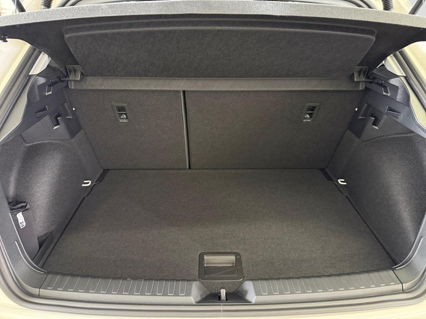 Bild über Audi A1 Sportback advanced 30 TFSI Schaltgetriebe - für weitere Informationen kontaktieren Sie den Audi Partner