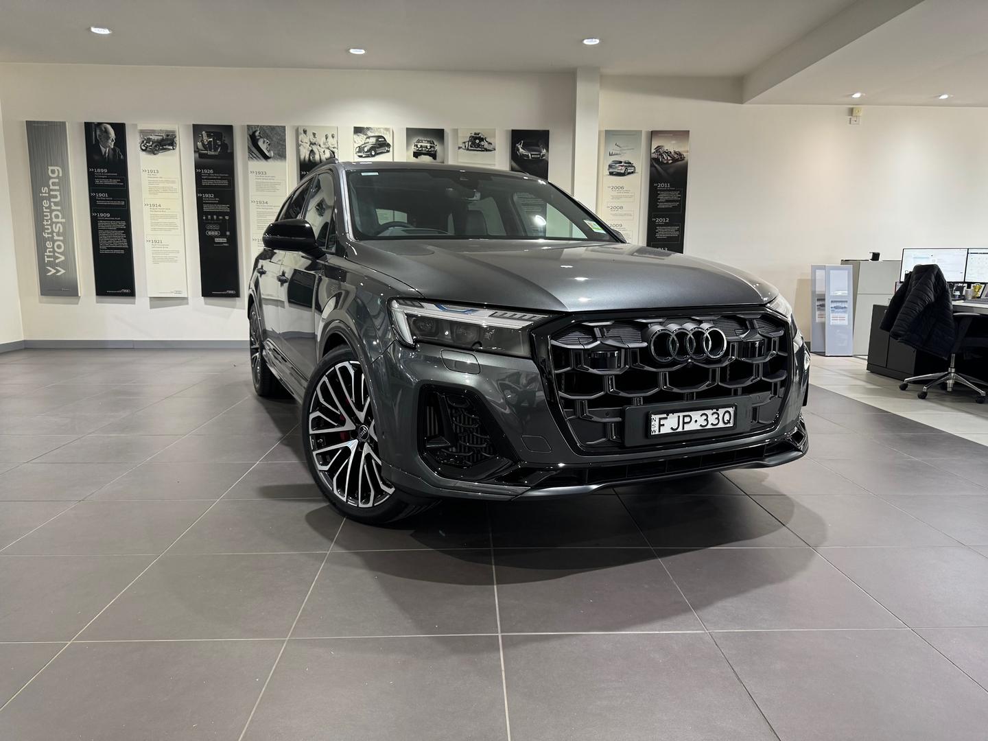 Image about Audi SQ7 SQ7 SUV TFSI 373 kW tiptronic