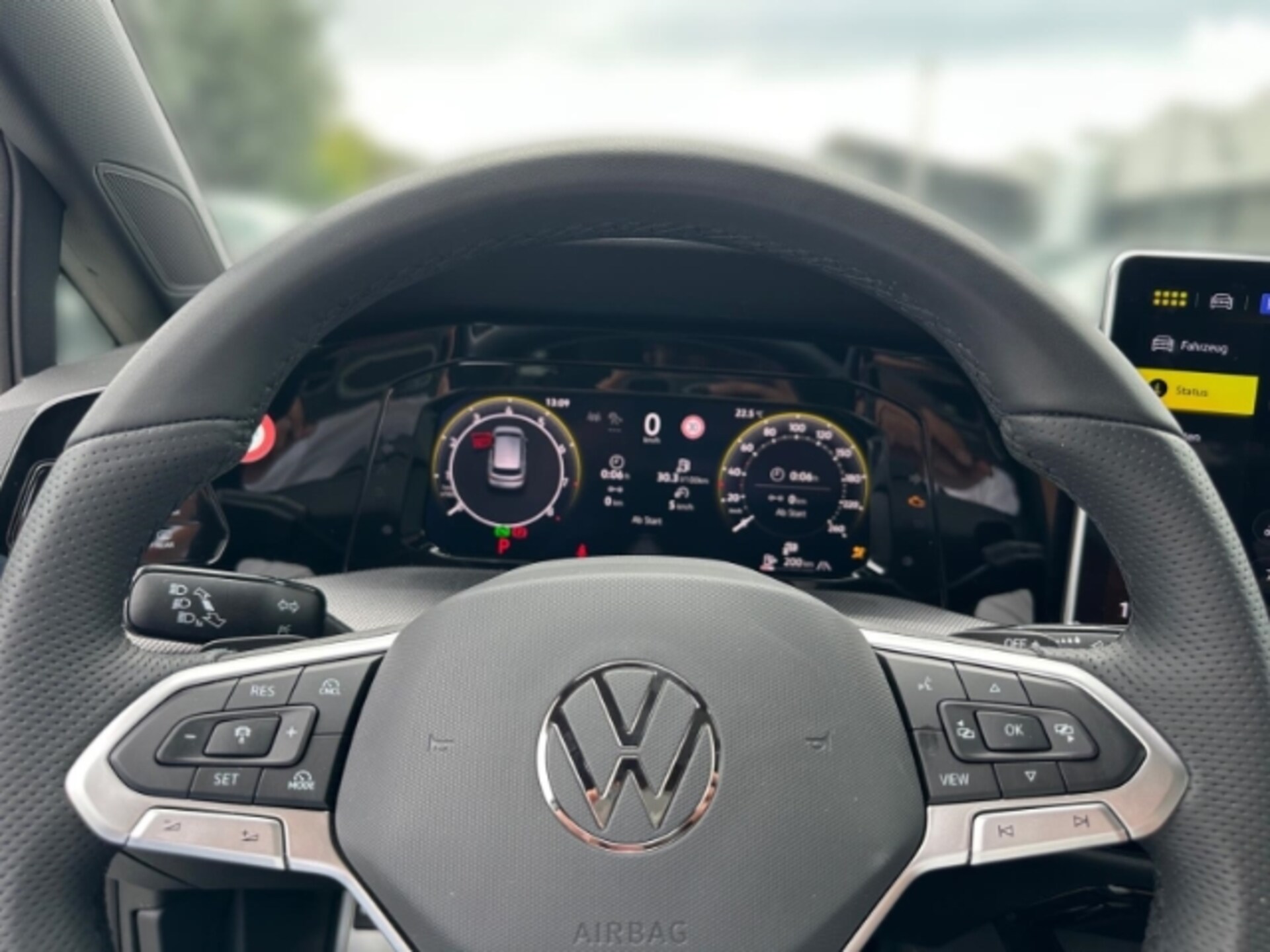 Volkswagen Golf R-Line