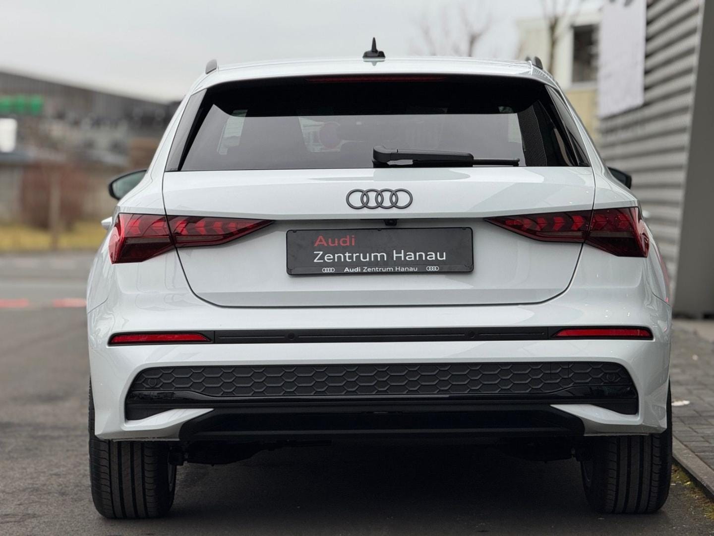 Bild über Audi A3 Sportback TDI Schaltgetriebe - für weitere Informationen kontaktieren Sie den Audi Partner