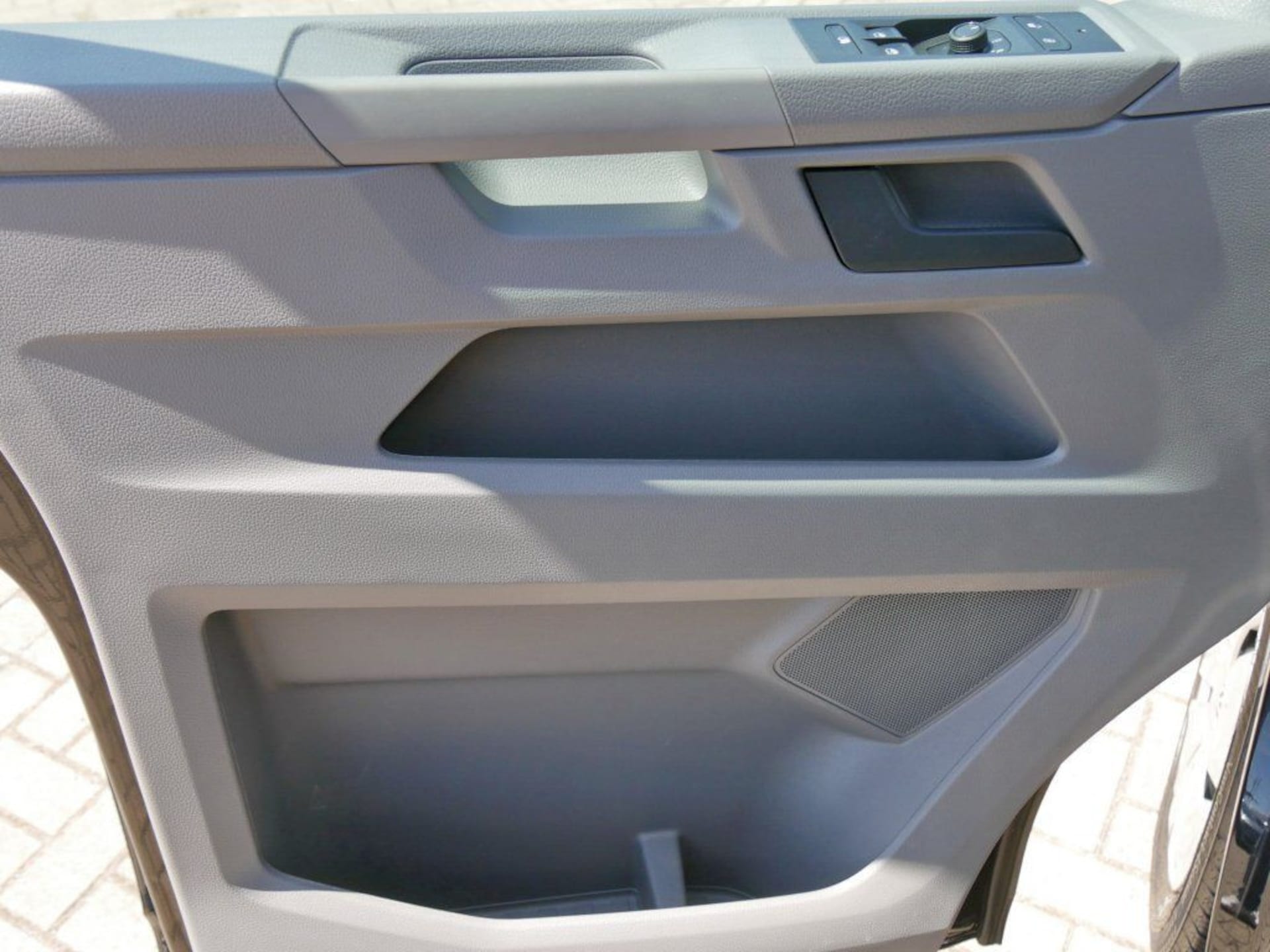 Volkswagen T6.1 Transporter Kasten langer Radstand