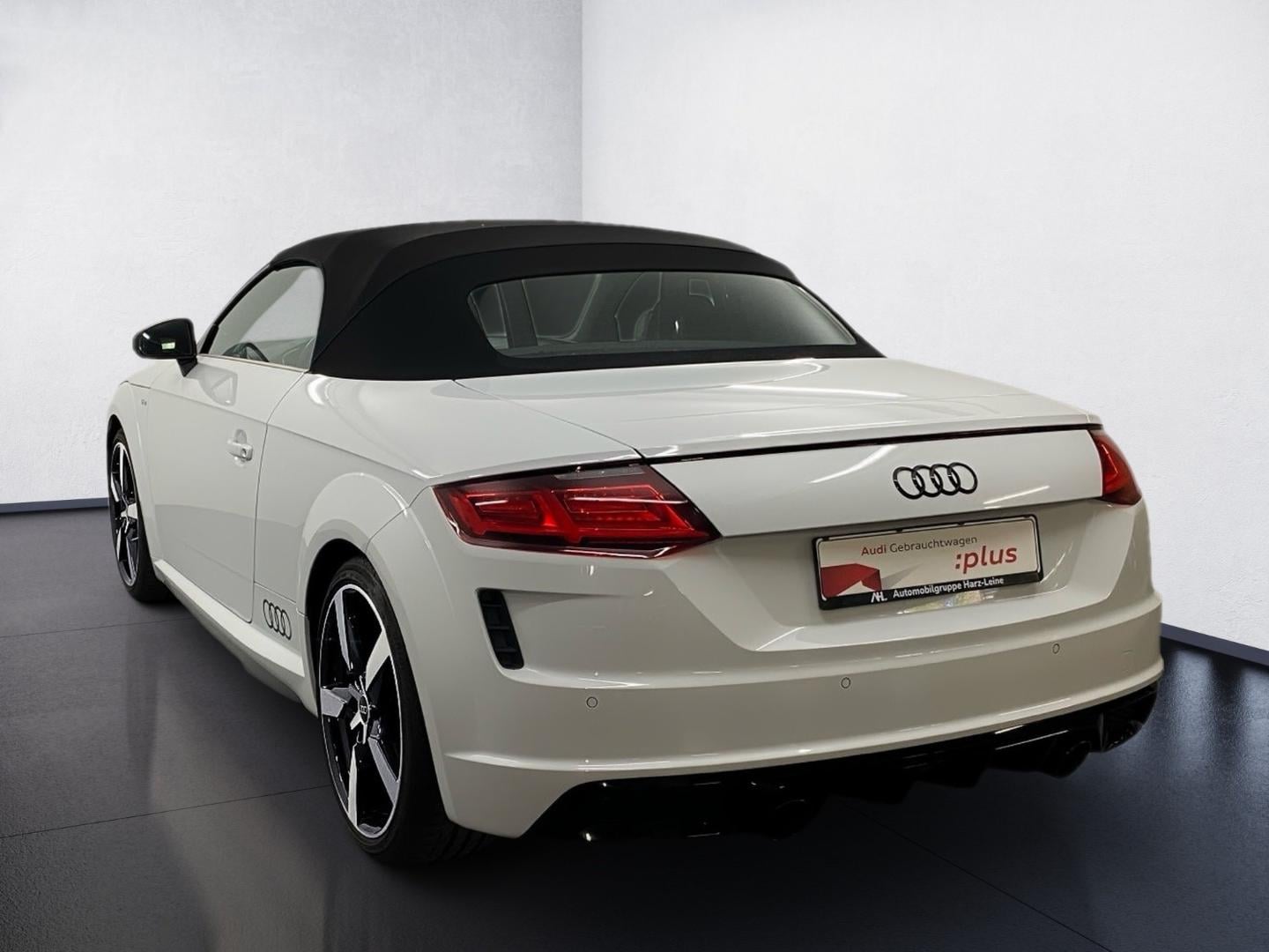 Bild über Audi TT Roadster 40 TFSI S tronic - für weitere Informationen kontaktieren Sie den Audi Partner