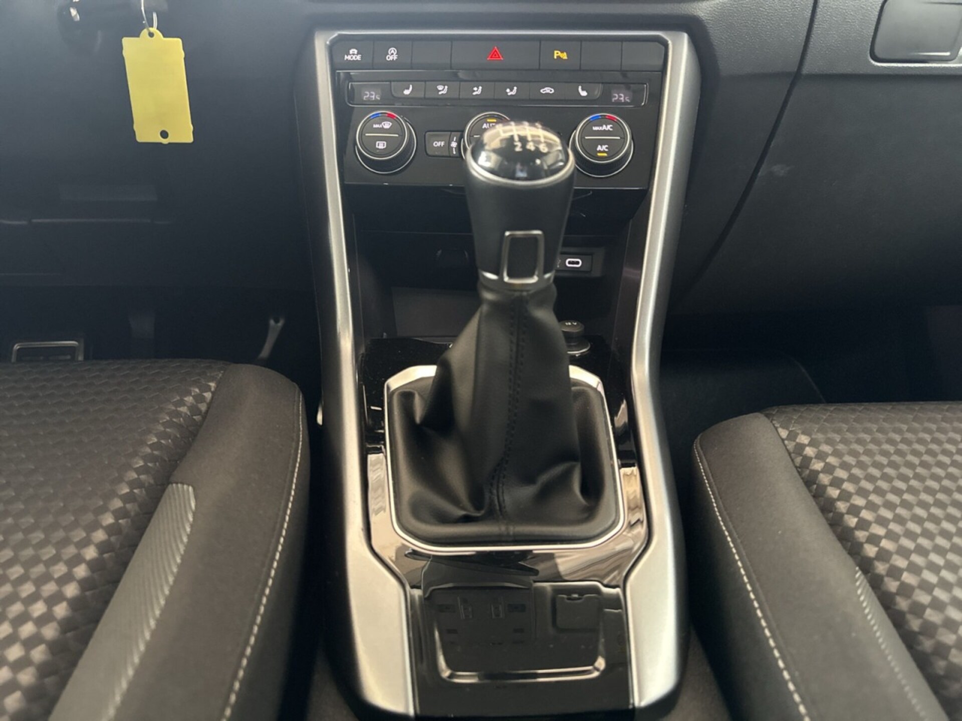 Volkswagen T-Roc Active