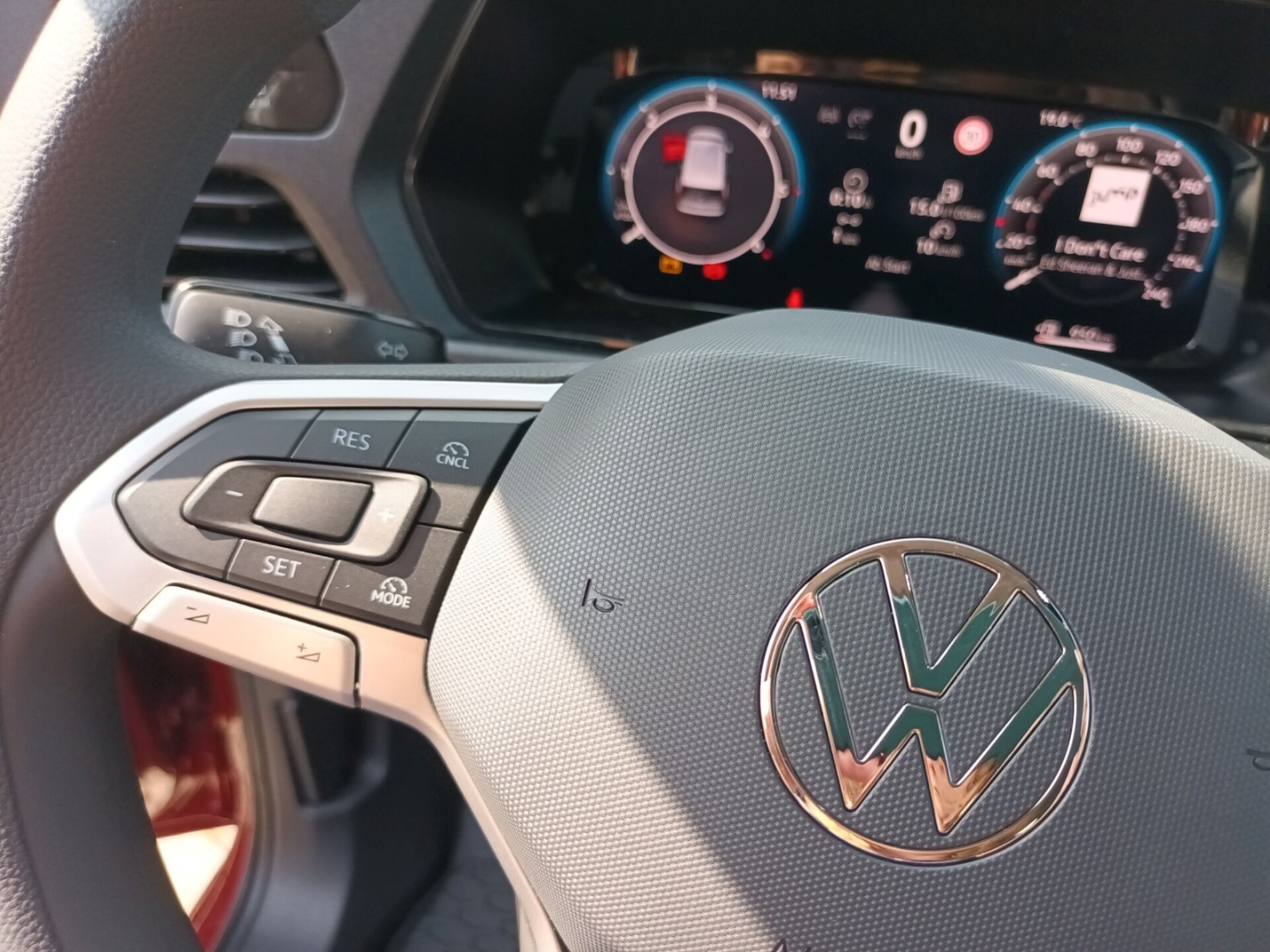 Volkswagen Caddy Basis-Modell