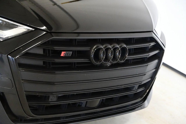 2021 Audi S8